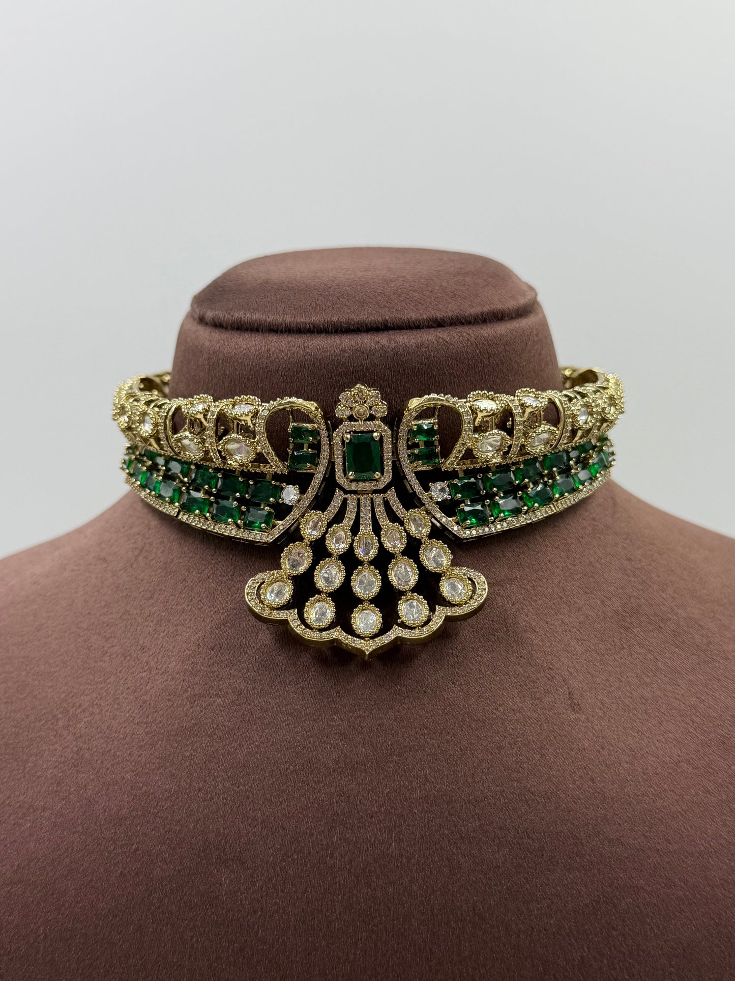 Vidhi Victorian Premium Choker