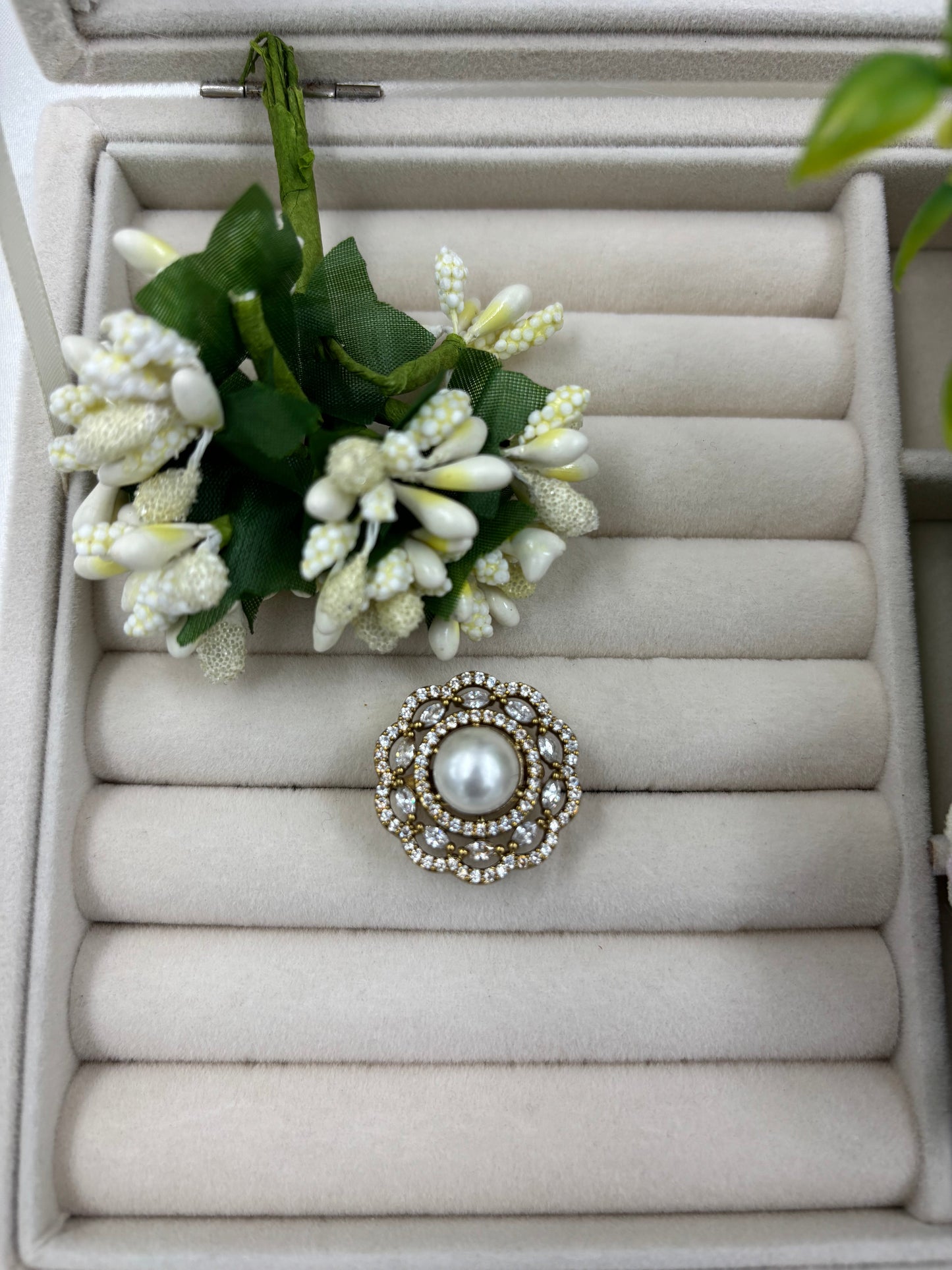 Jiva Premium Victorian American Diamond Fingering