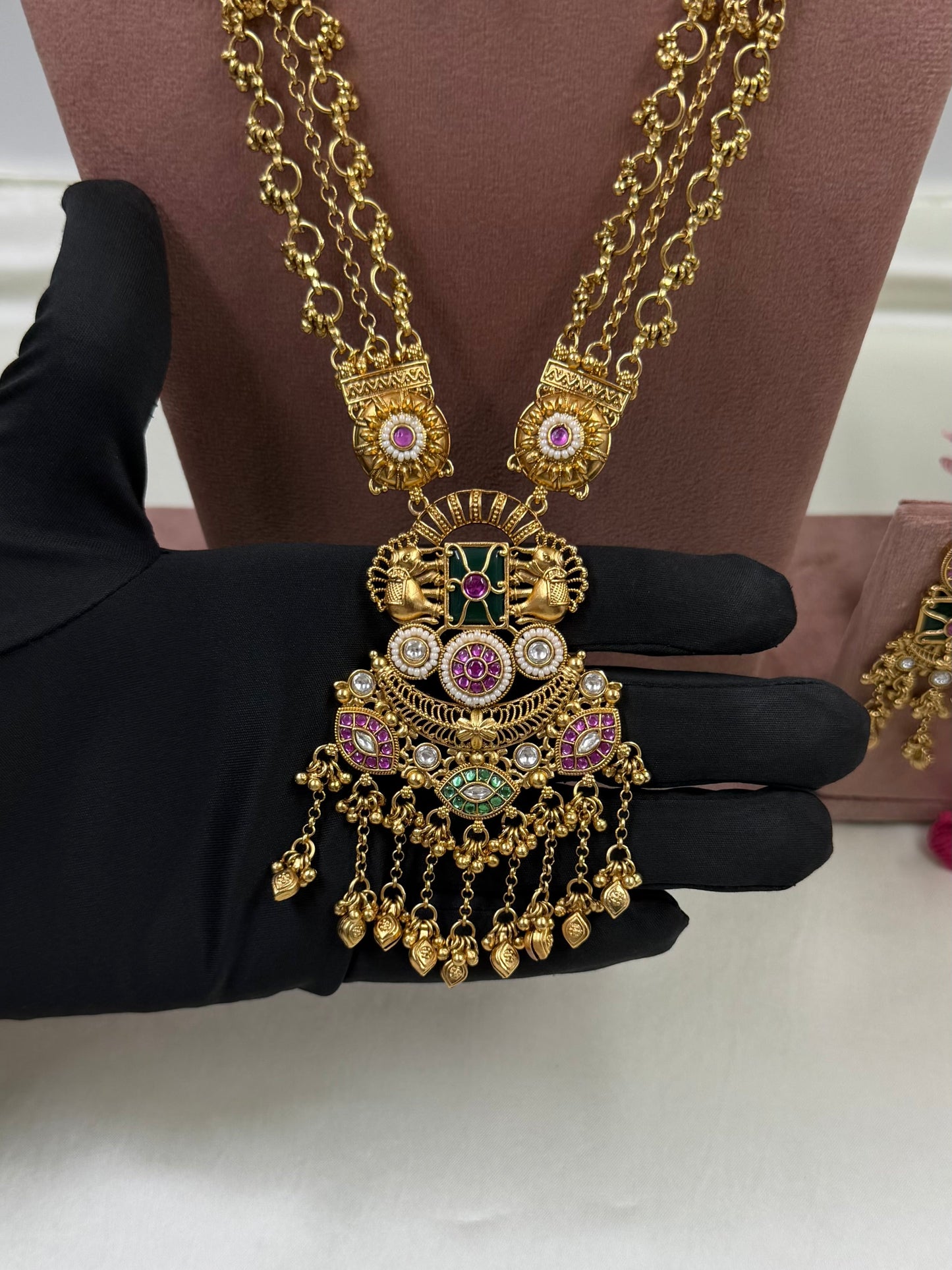 Pragati Heritage Premium Combo Set