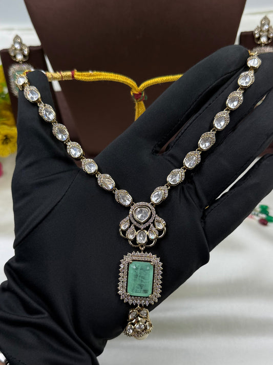 Pista Necklace Set detail shot showing Moissanite work