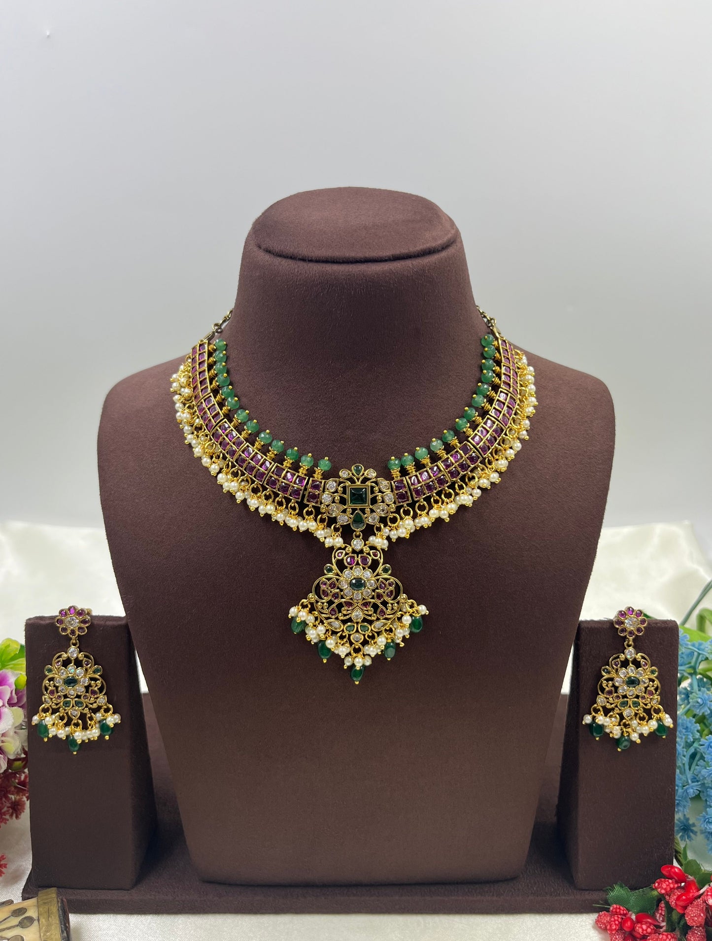 Priya Traditional Victorian Necklace