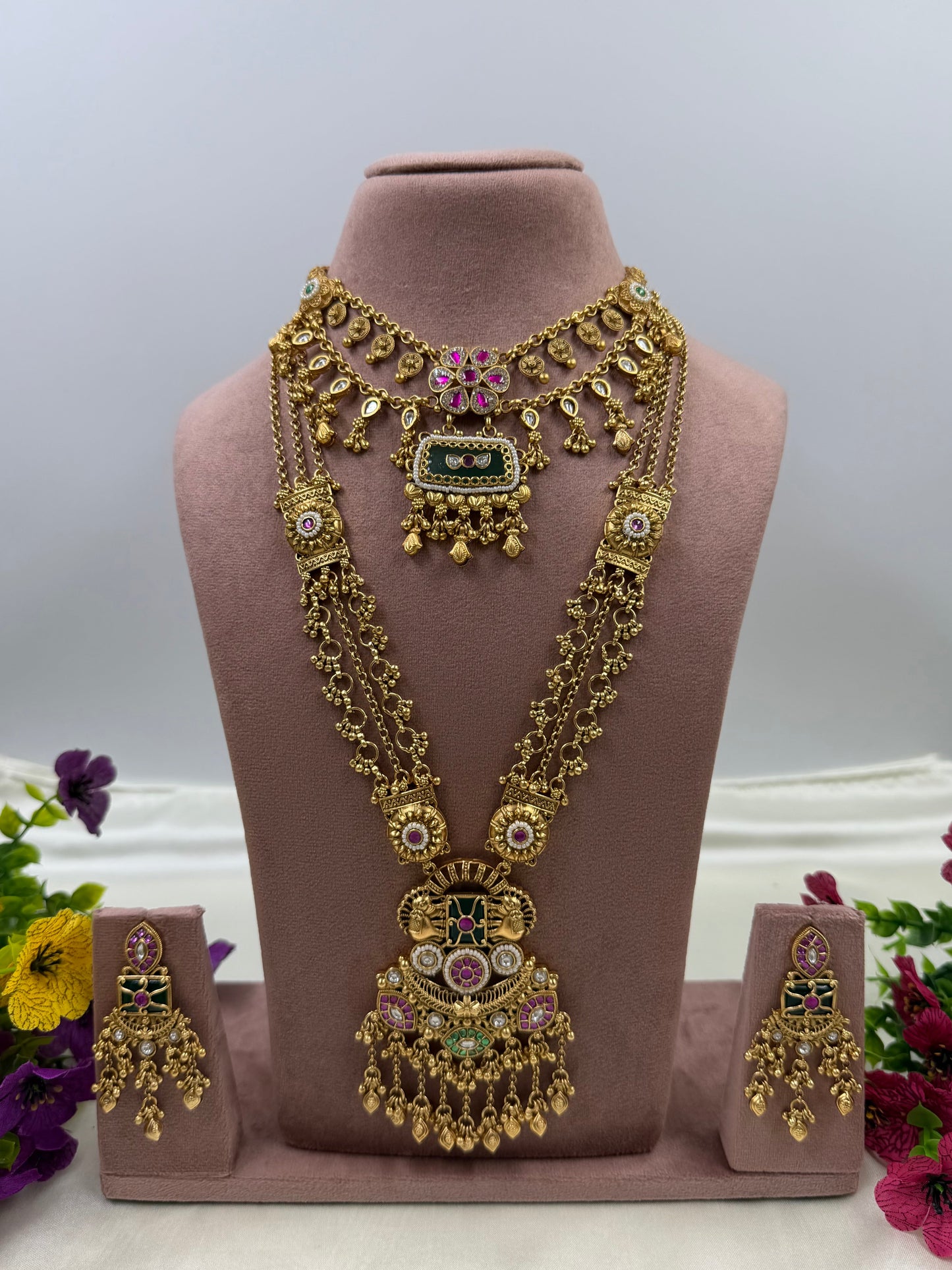 Pragati Heritage Premium Combo Set