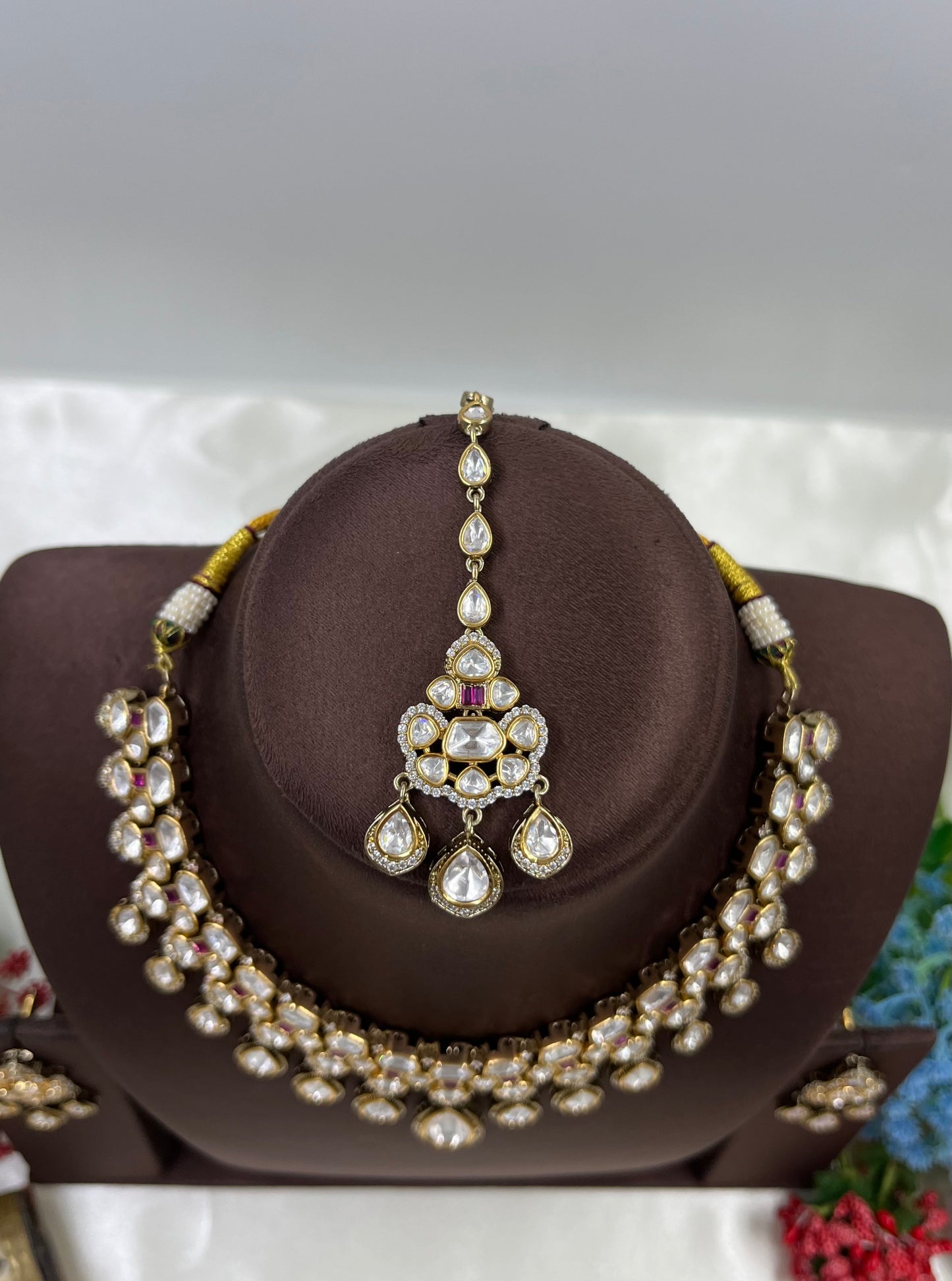 Avni Victorian Moissanite Premium Necklace