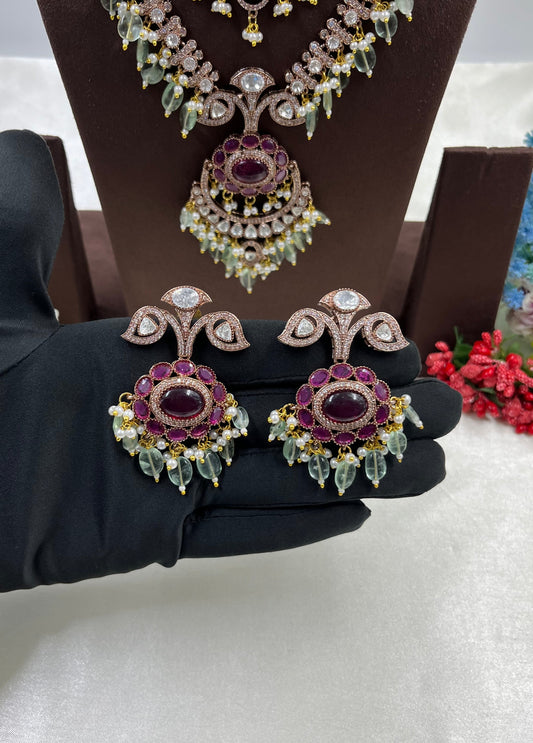 Viva Premium Antique Rose Victorian Necklace Set