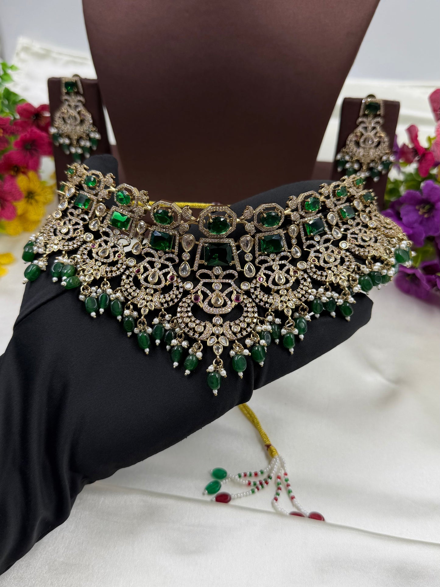 Shanaya Victorian Premium Choker Set