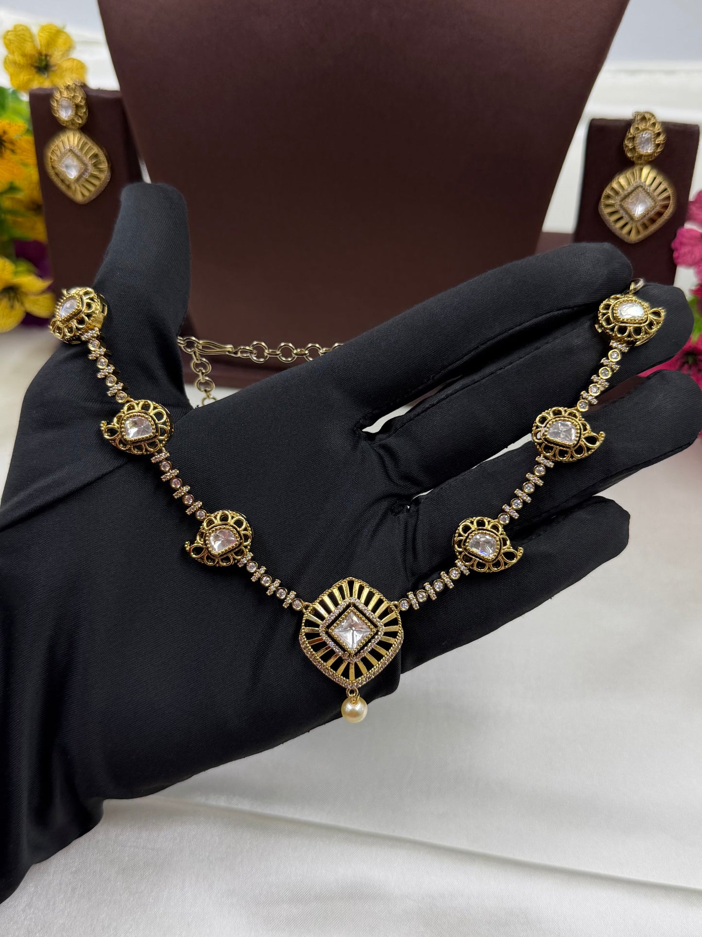 Minal Victorian Delicate Necklace