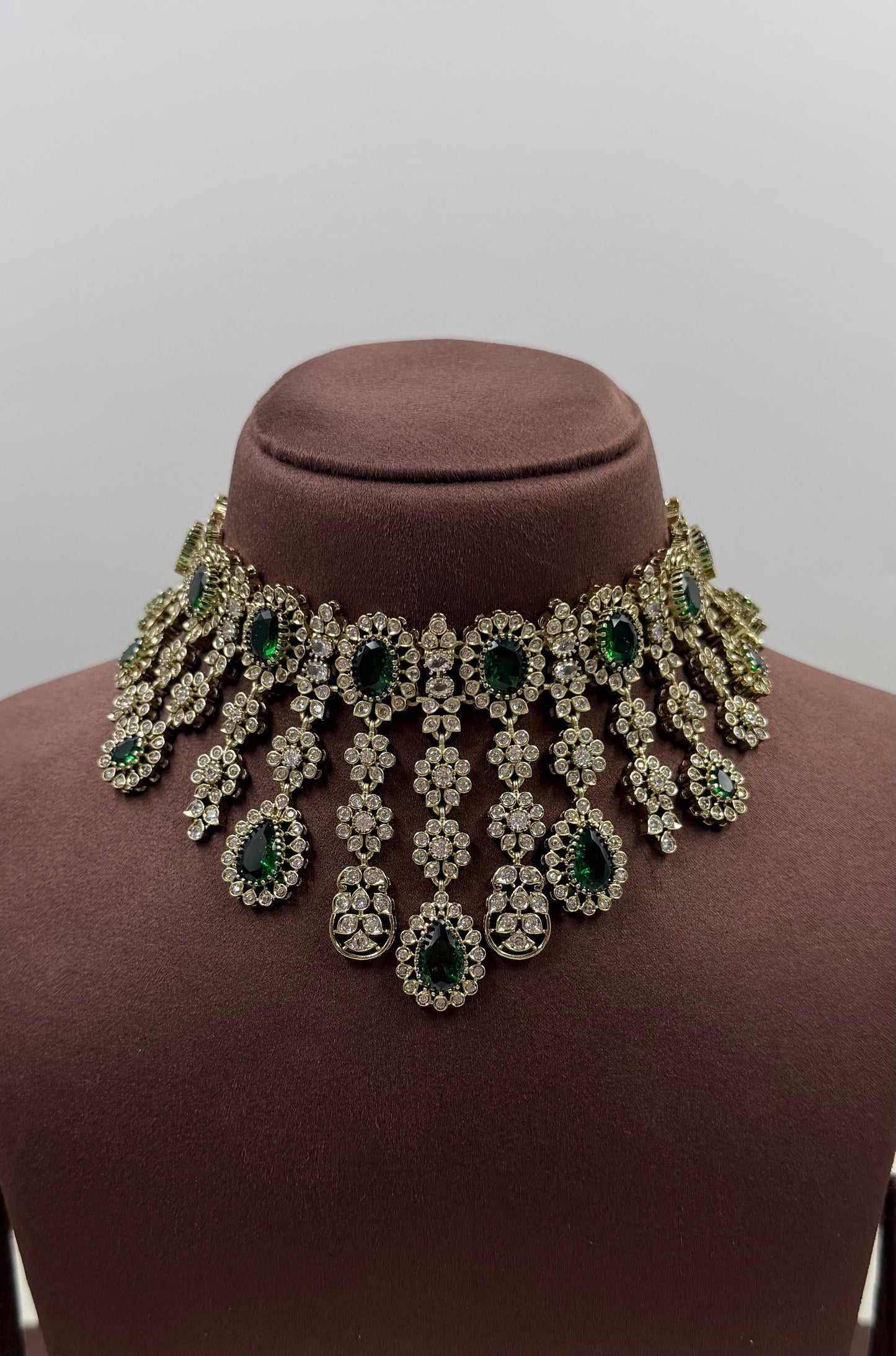 Tina Victorian Choker Necklace Set