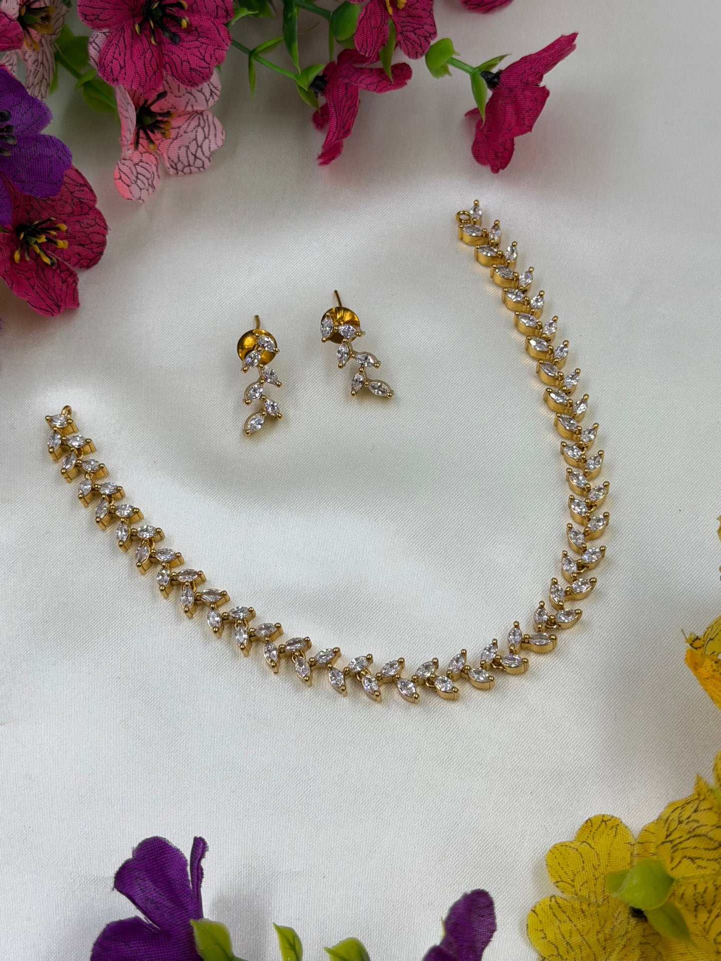 Komal Traditional Ad Delicate Necklace