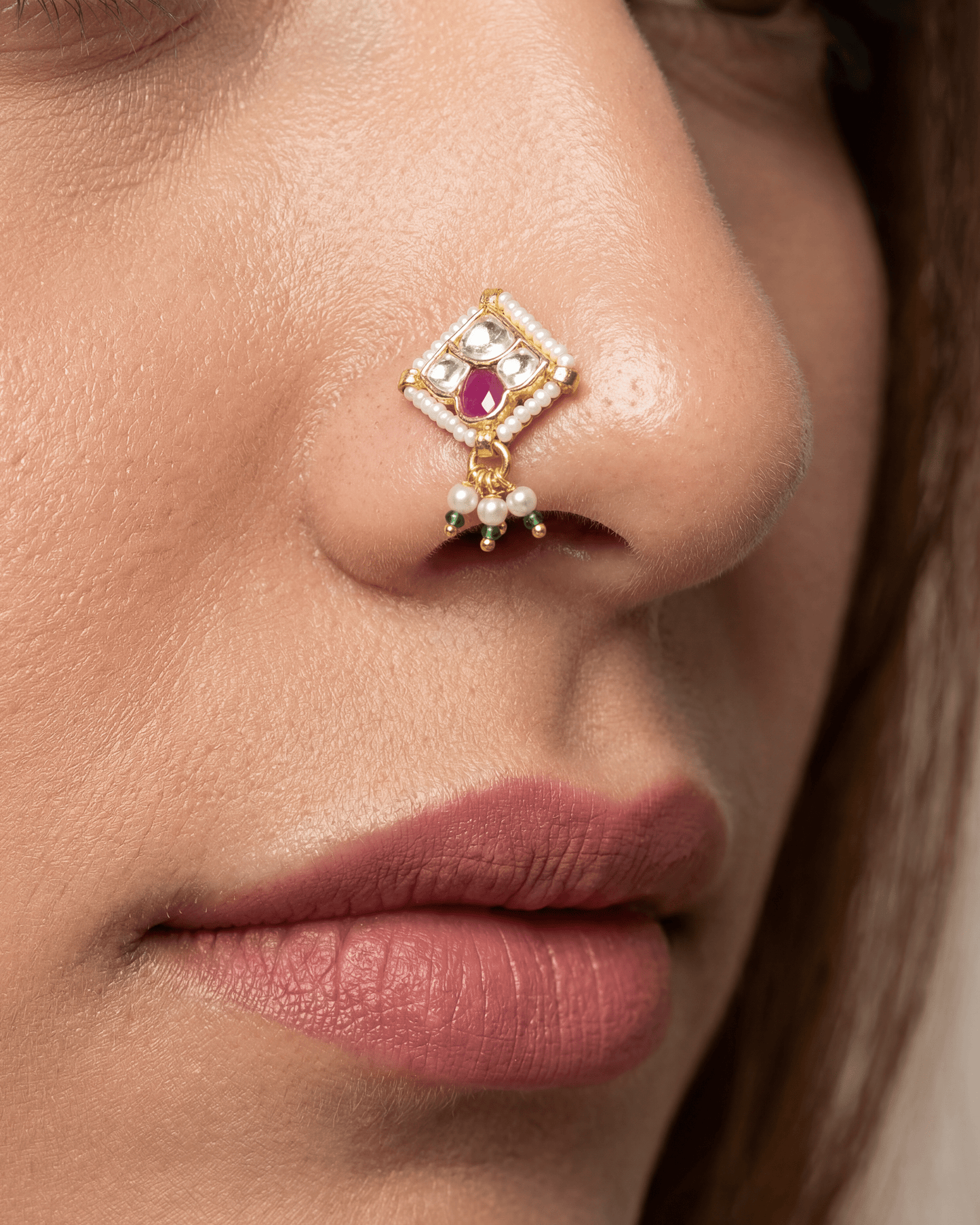 Vinita Pachi Kundan Nose Ring