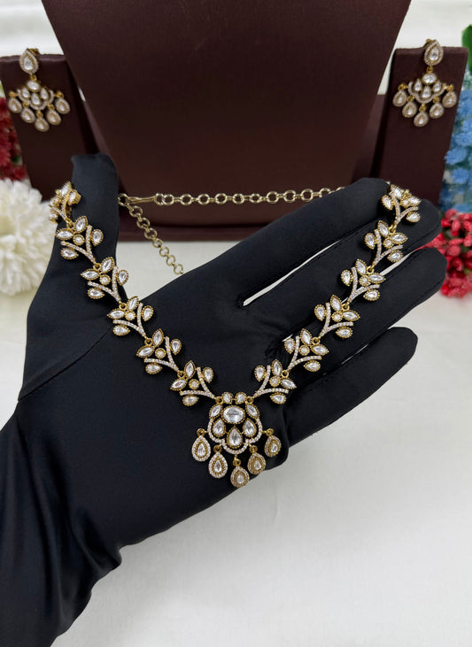 Sanjana Victorian Delicate Necklace