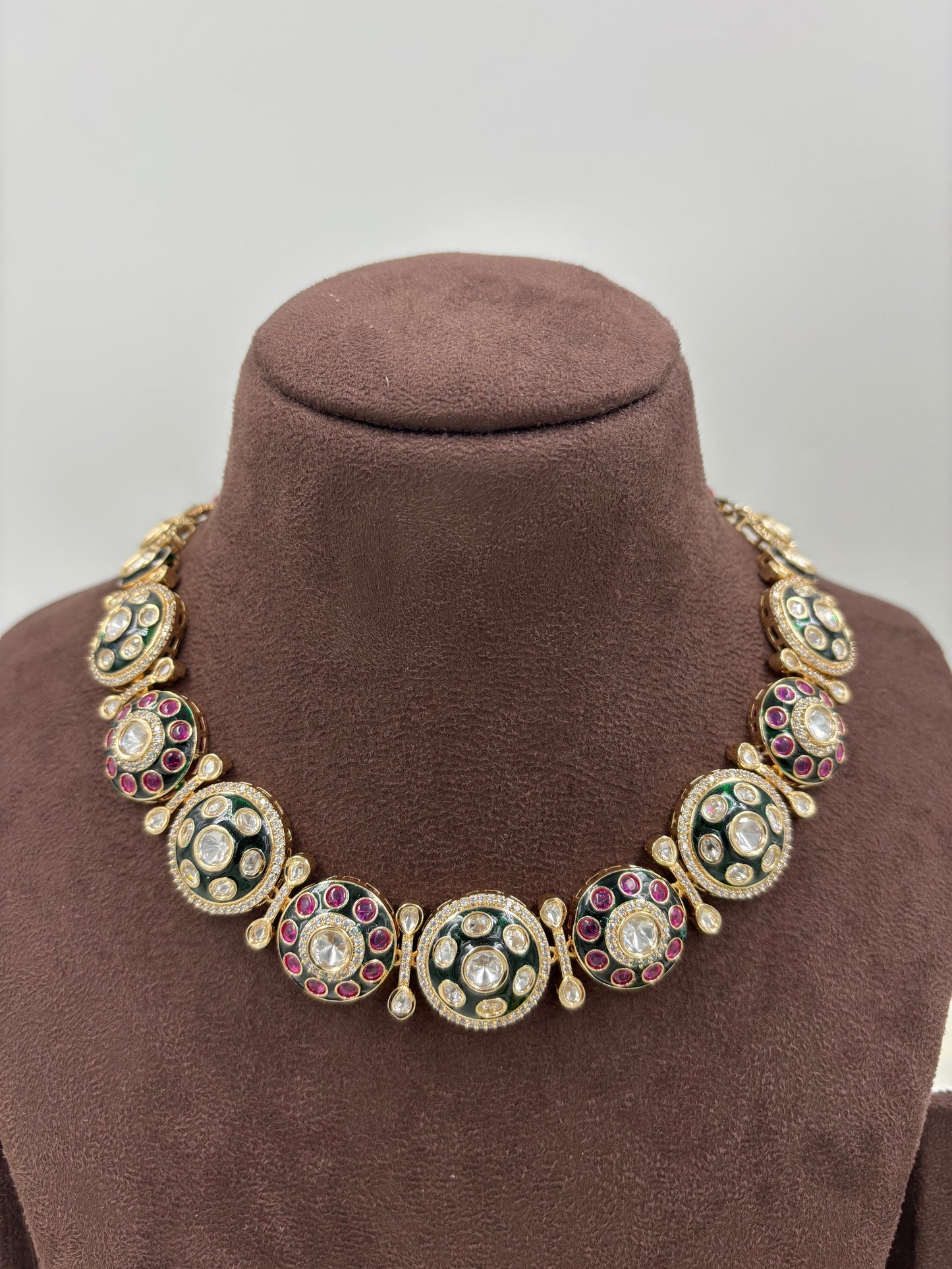 ZAYRA KUNDAN PREMIUM MOISSANITE NECKLACE deta