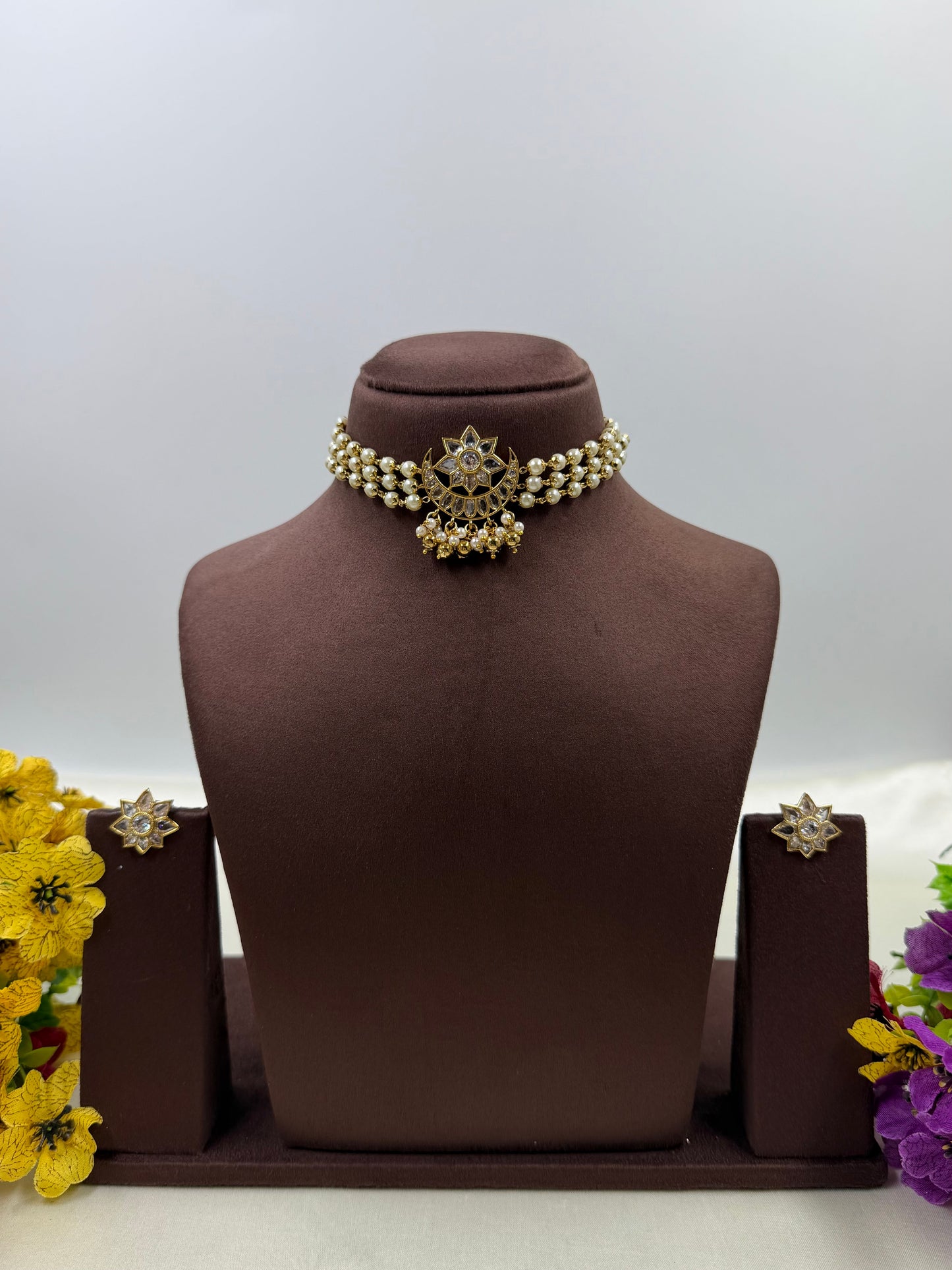 Chaitali Victorian Choker