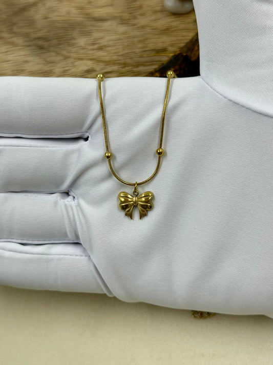 Ribbon Gold Chain
