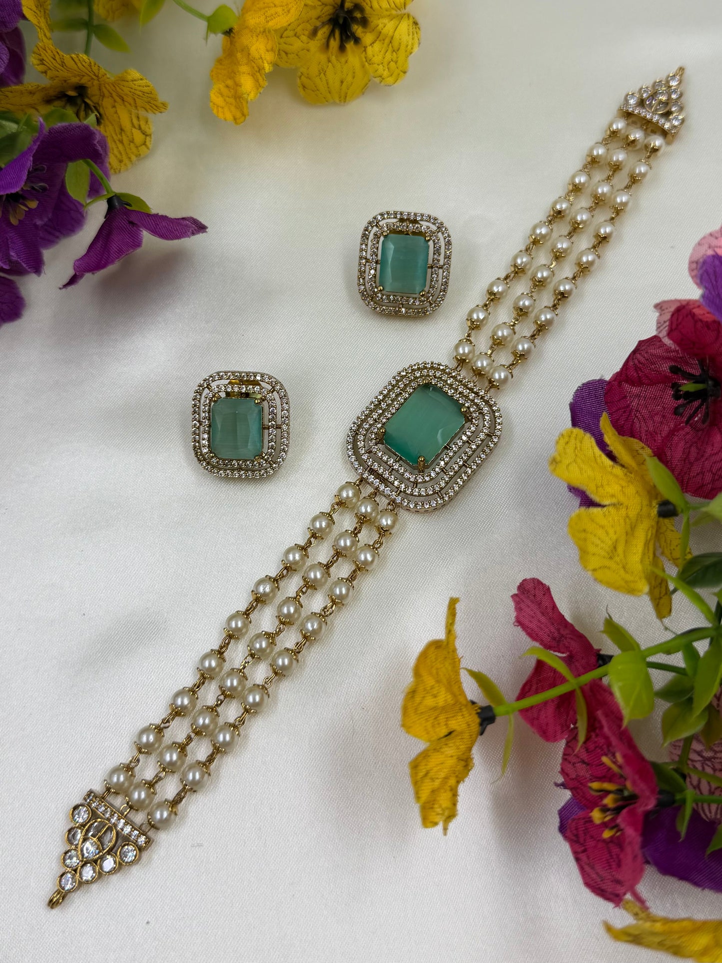 Pooja Victorian Premium Choker