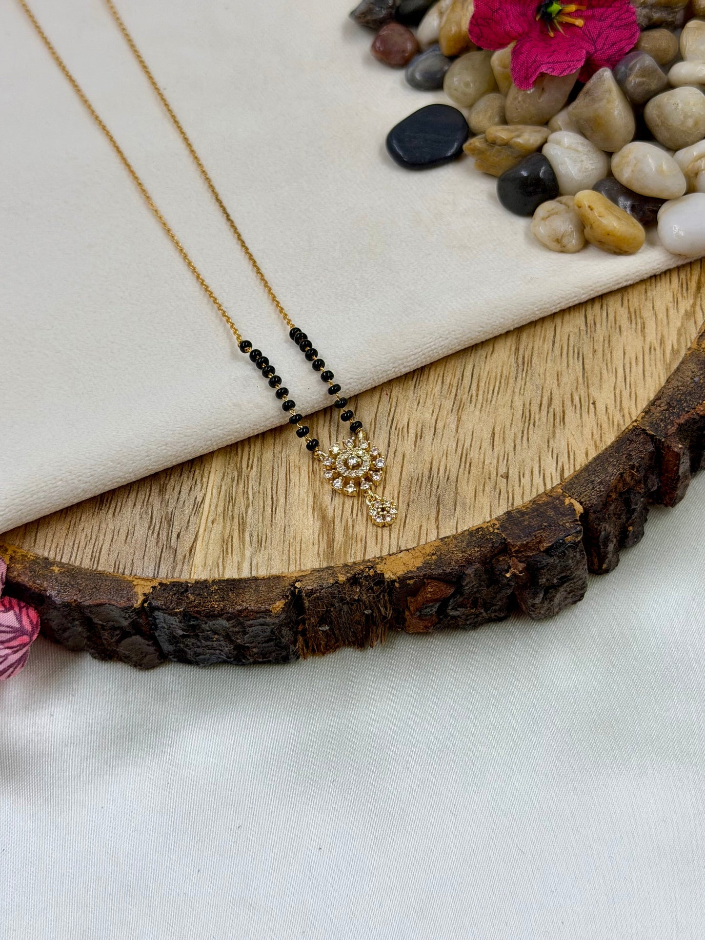 Anushka Gold Mangalsutra