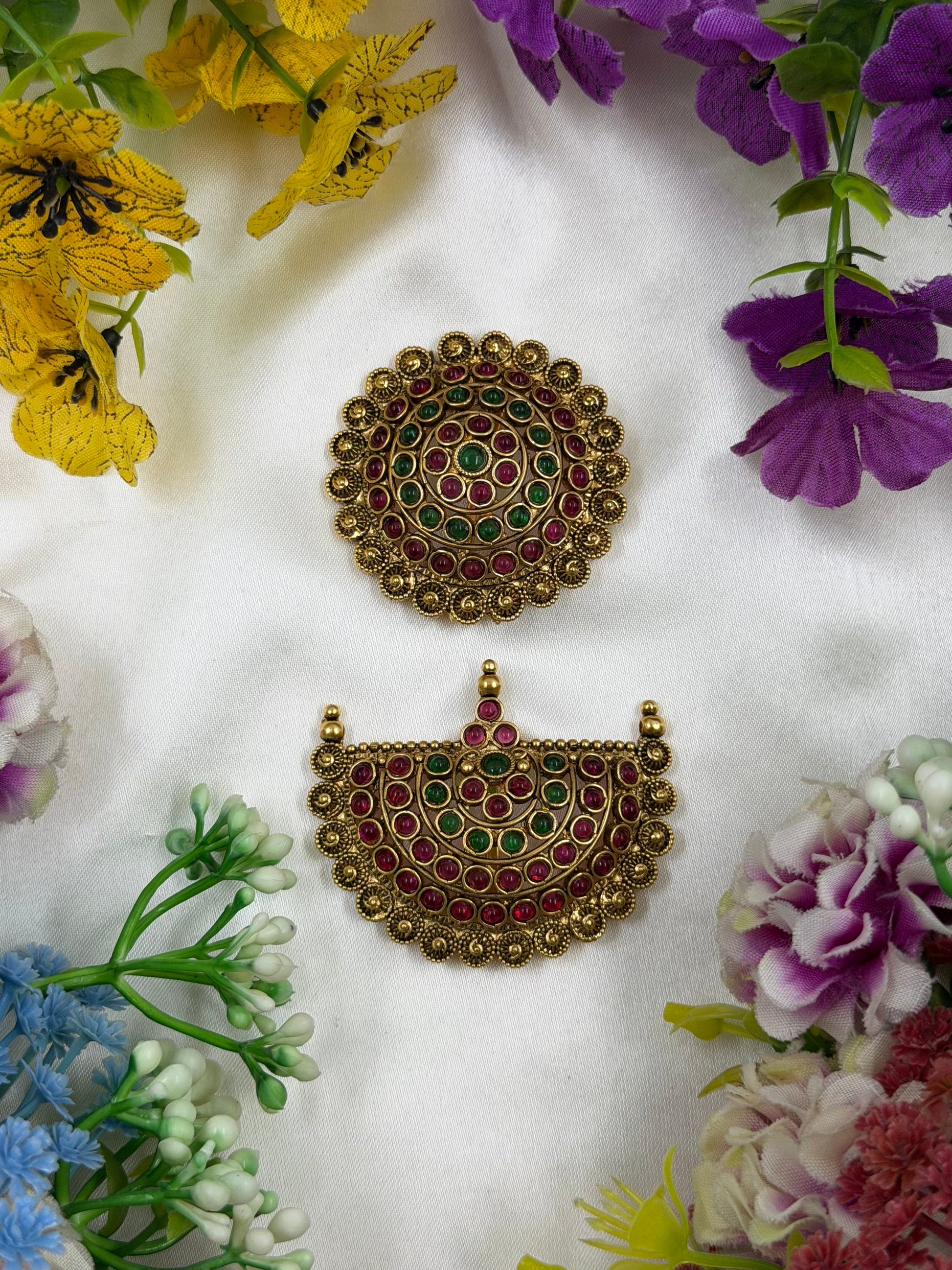 Madhavi Hair Pin close-up view