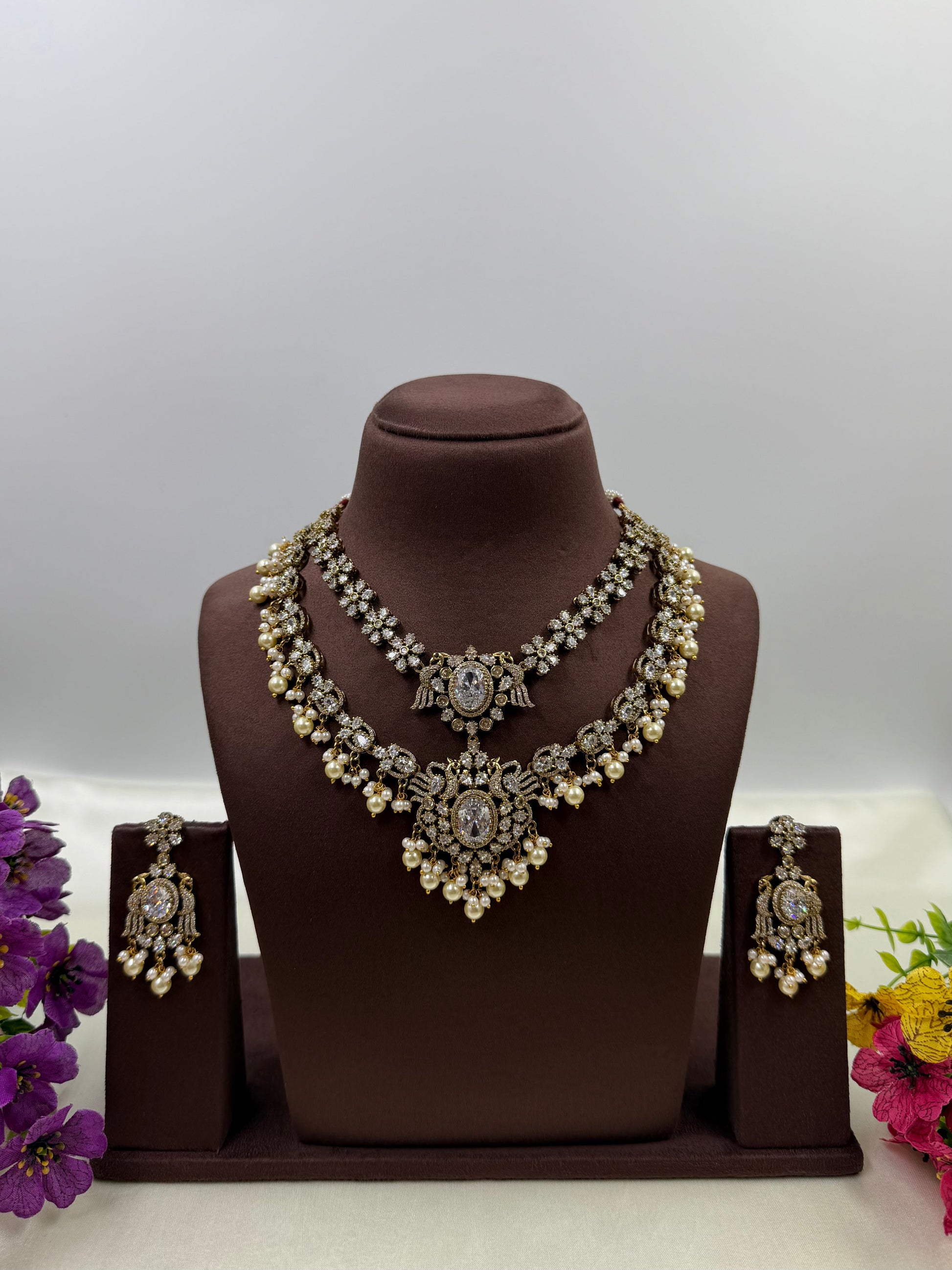 Shrevali Necklace Set full product photo on plain background