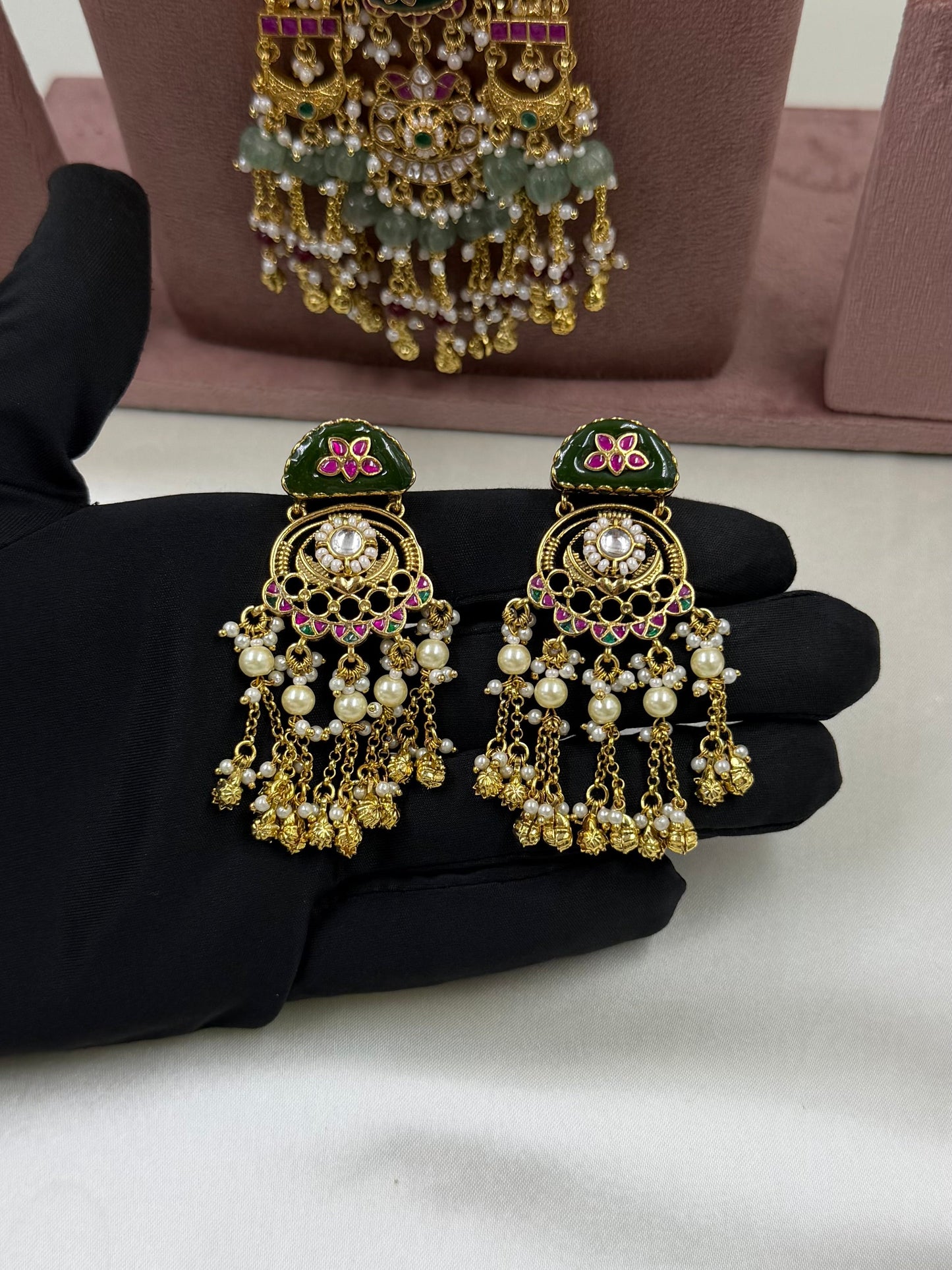 Anita Pachi Kundan Combo Set