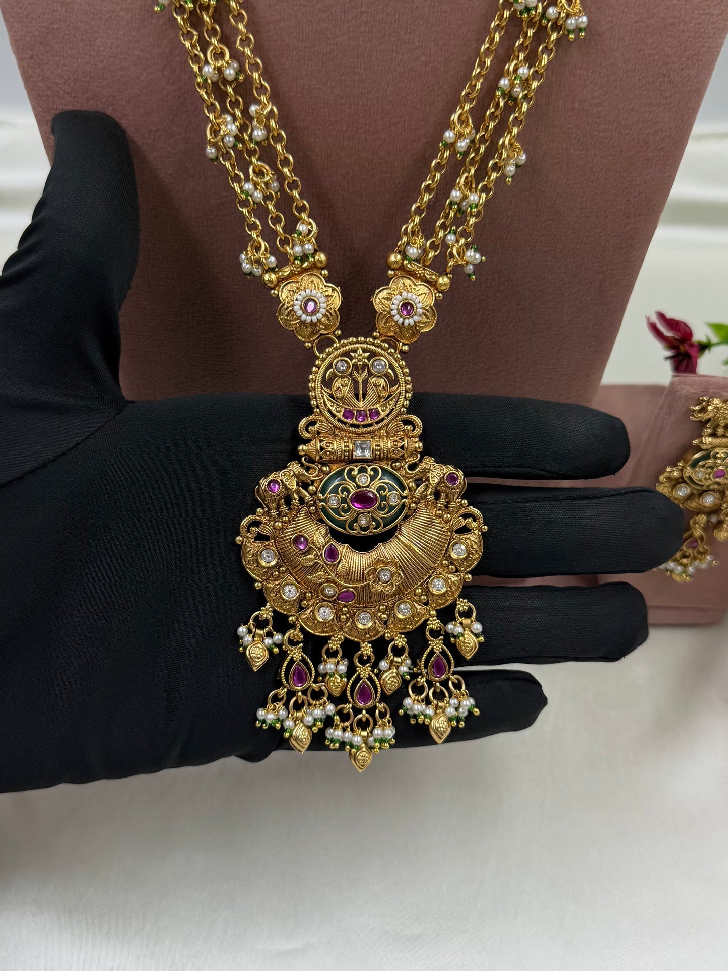 Sakshi Heritage Premium Combo Set