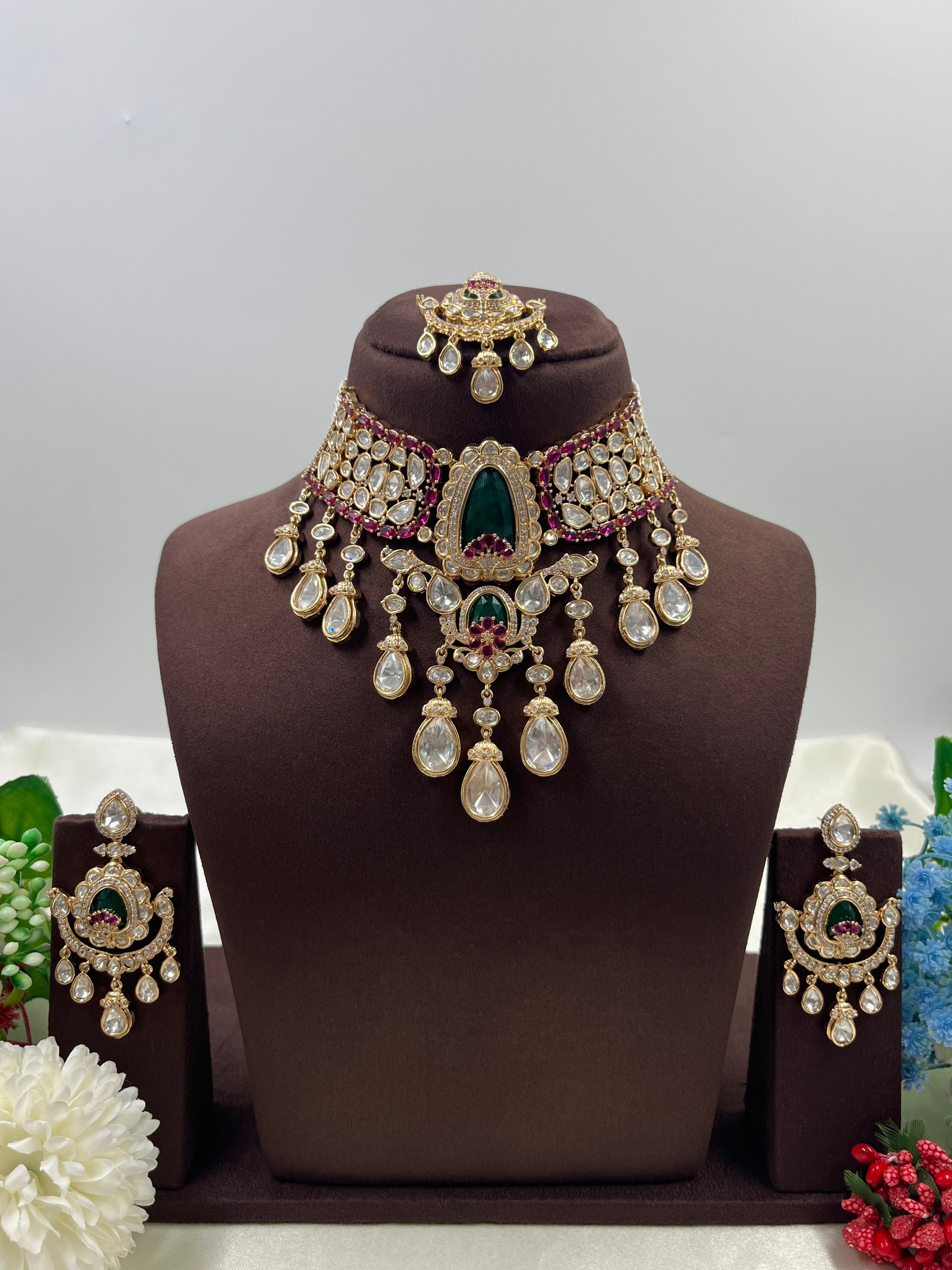 Sachi Moissanite Choker Necklace Set close-up view