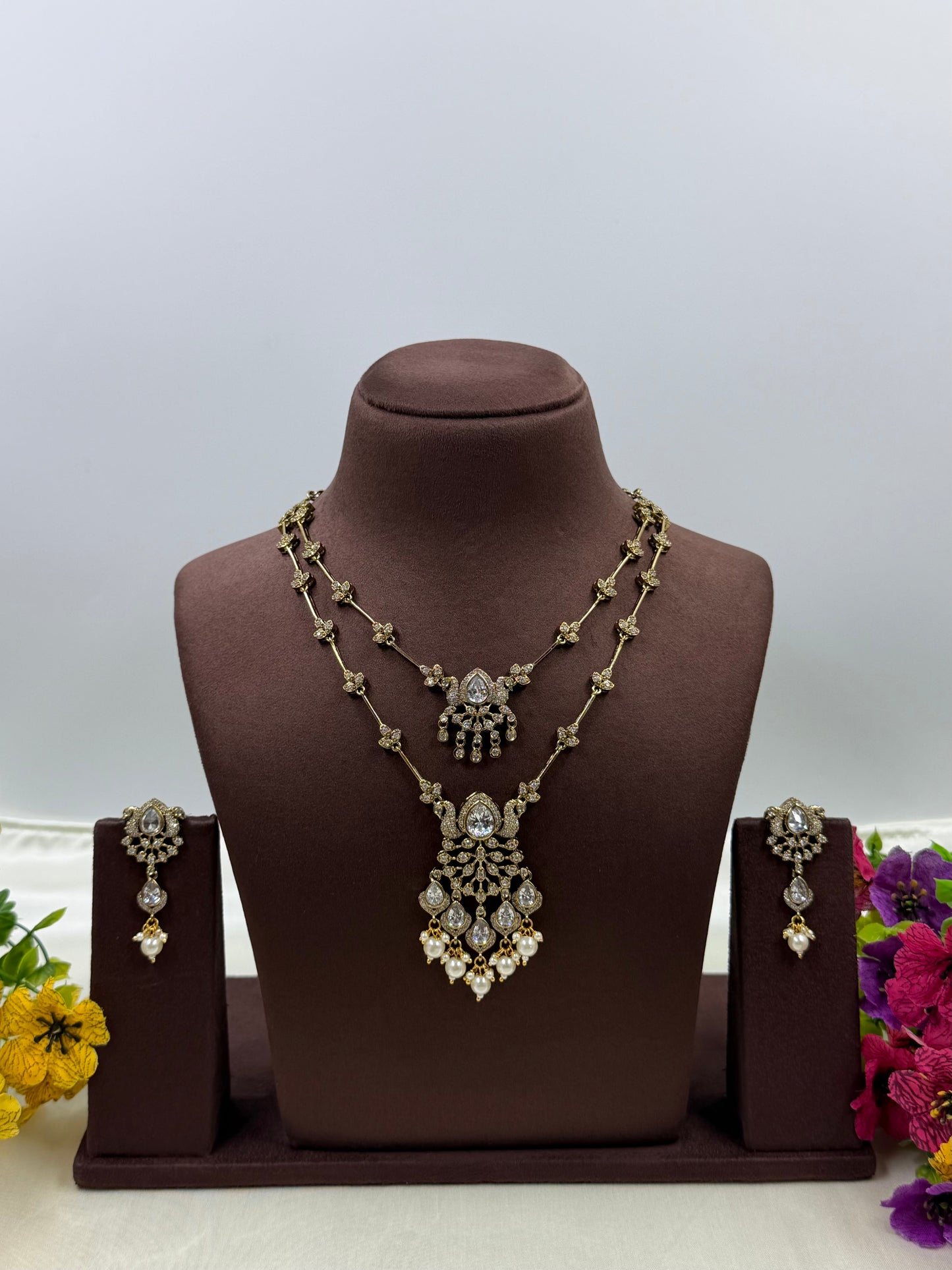 Aryanshi Victorian Two Laring Necklace