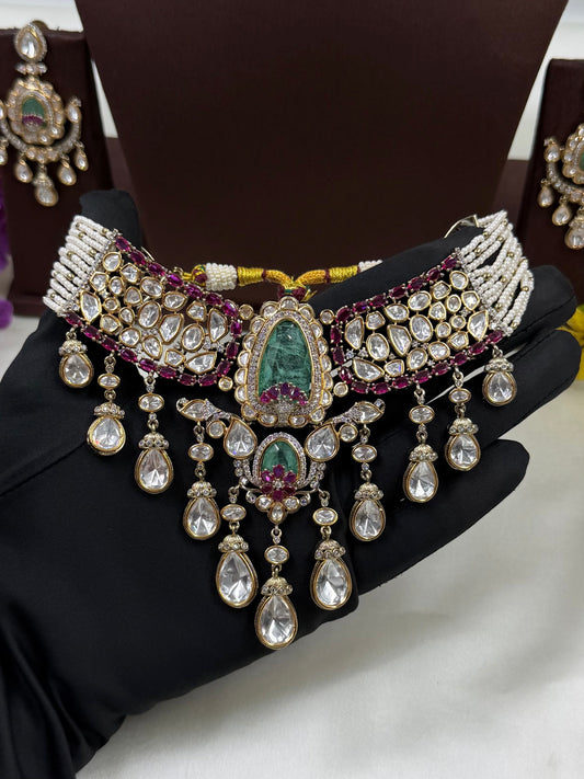 Mint Choker Necklace Set detail shot showing Moissanite work