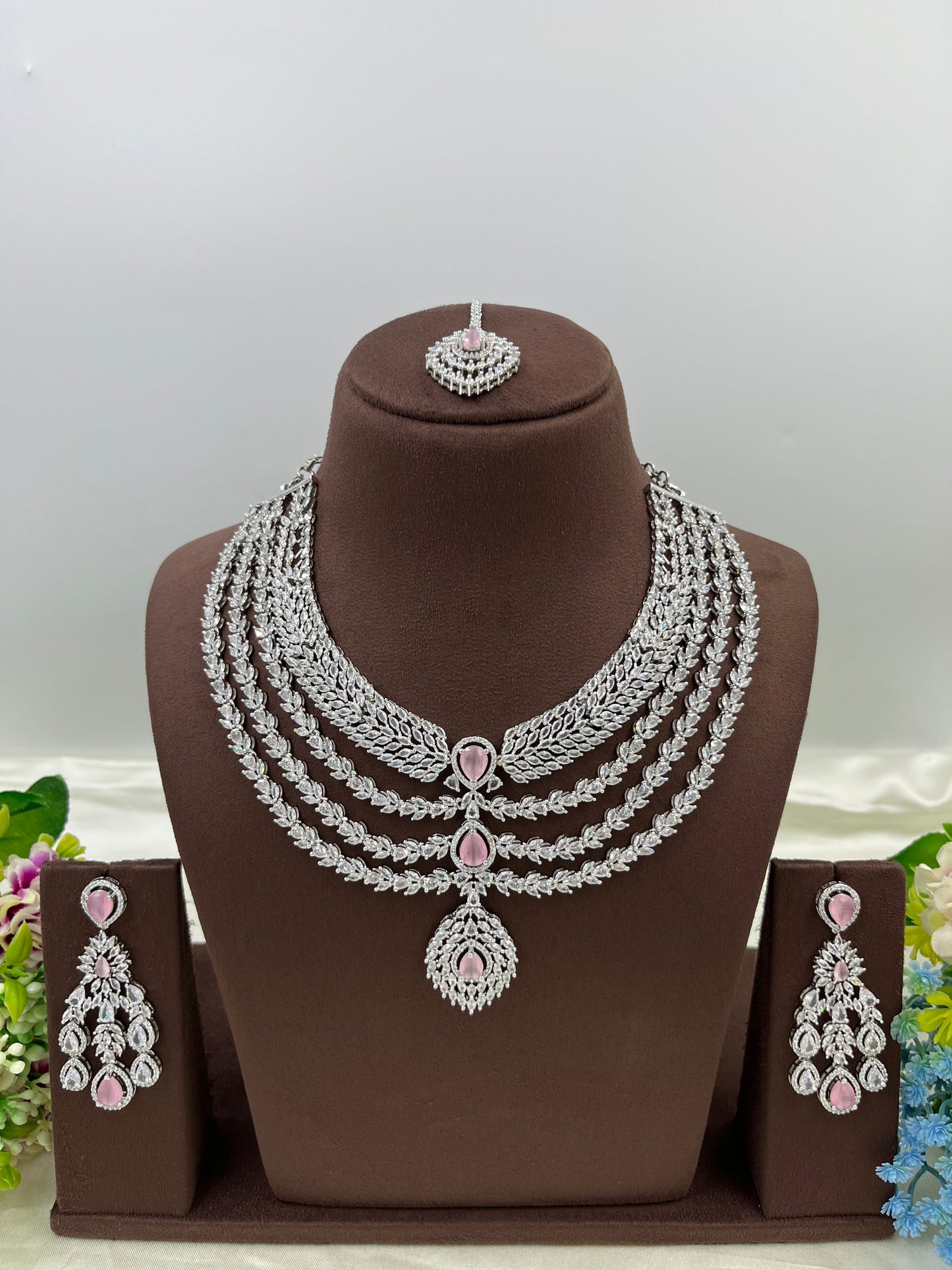 Noble Premium Ad Necklace