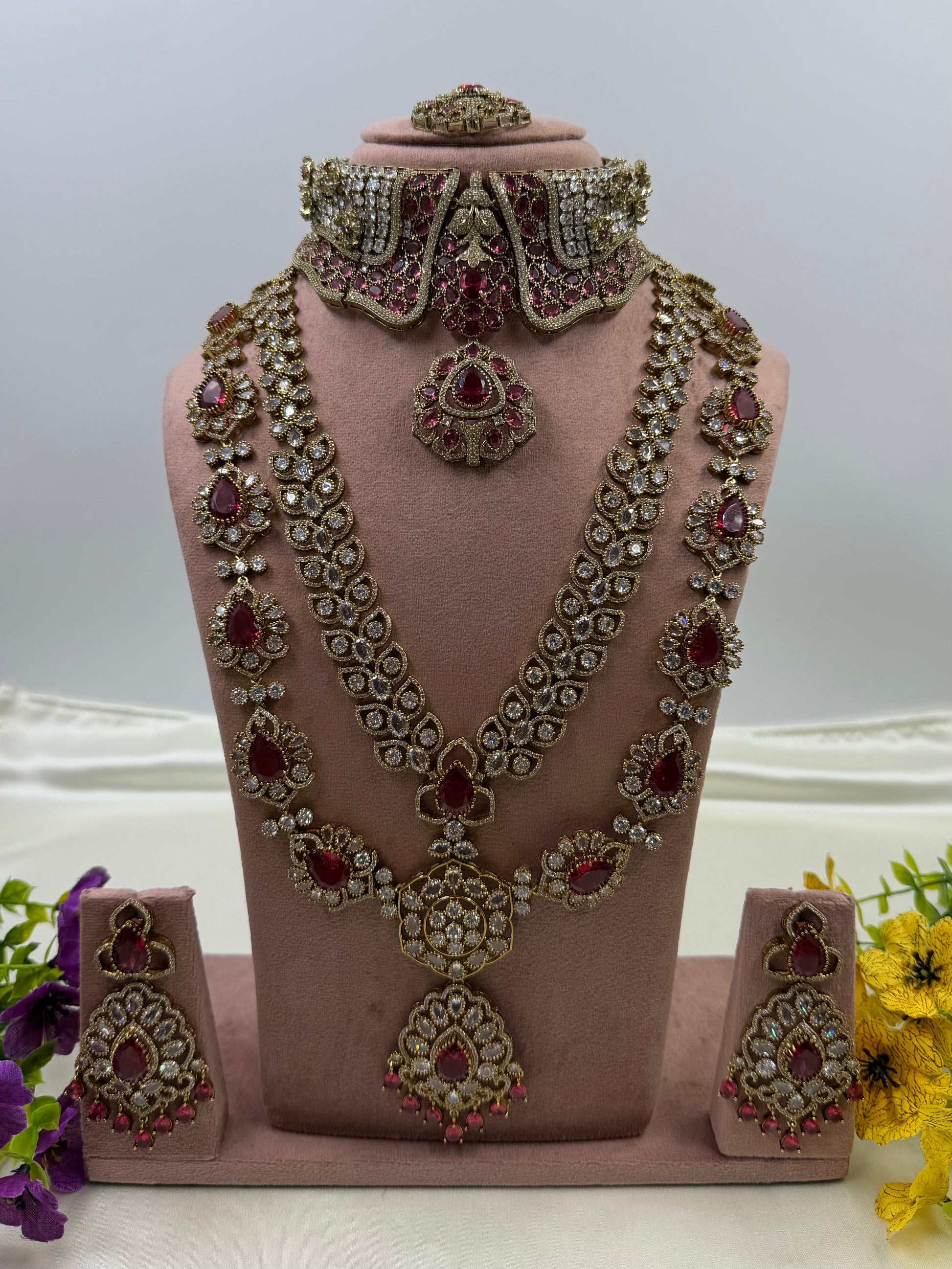 Poorvi Victorian Bridal Combo Set close-up view