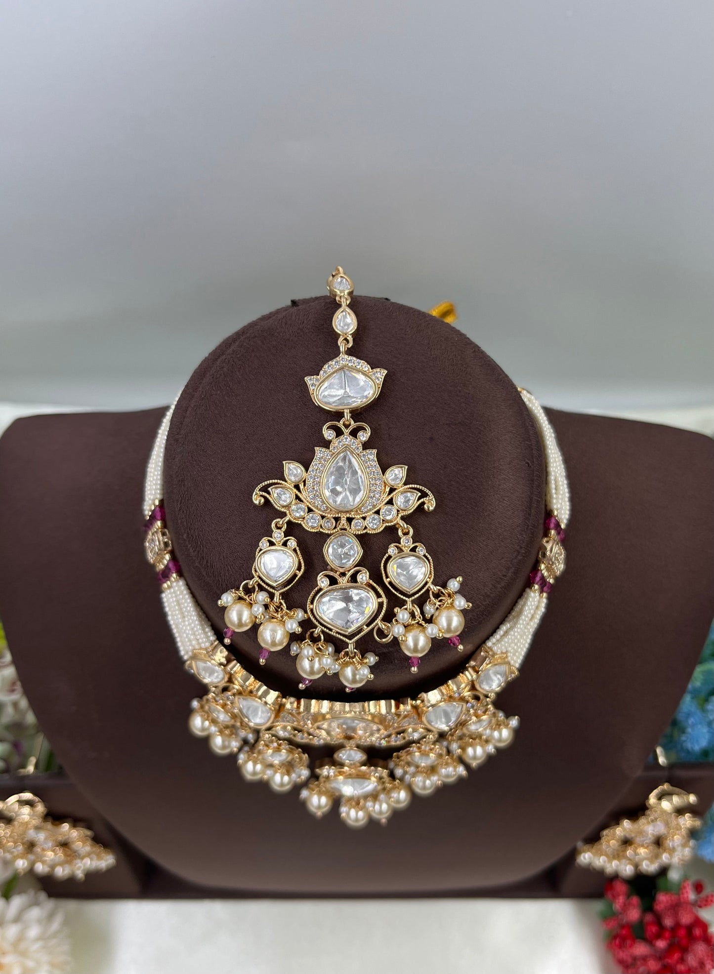 Jharokha Moissanite Kundan Choker
