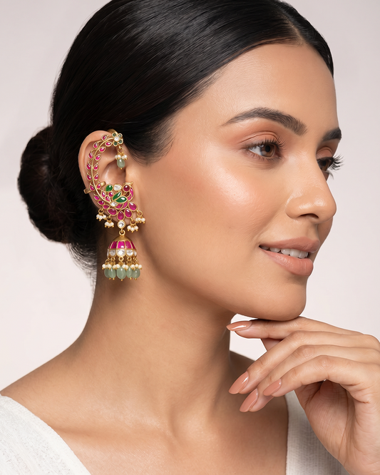 Saanvi Jaipuri Kundan Earcuff