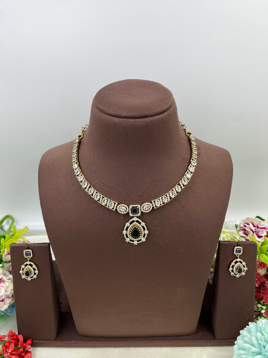 Lena Victorian Hasli Necklace