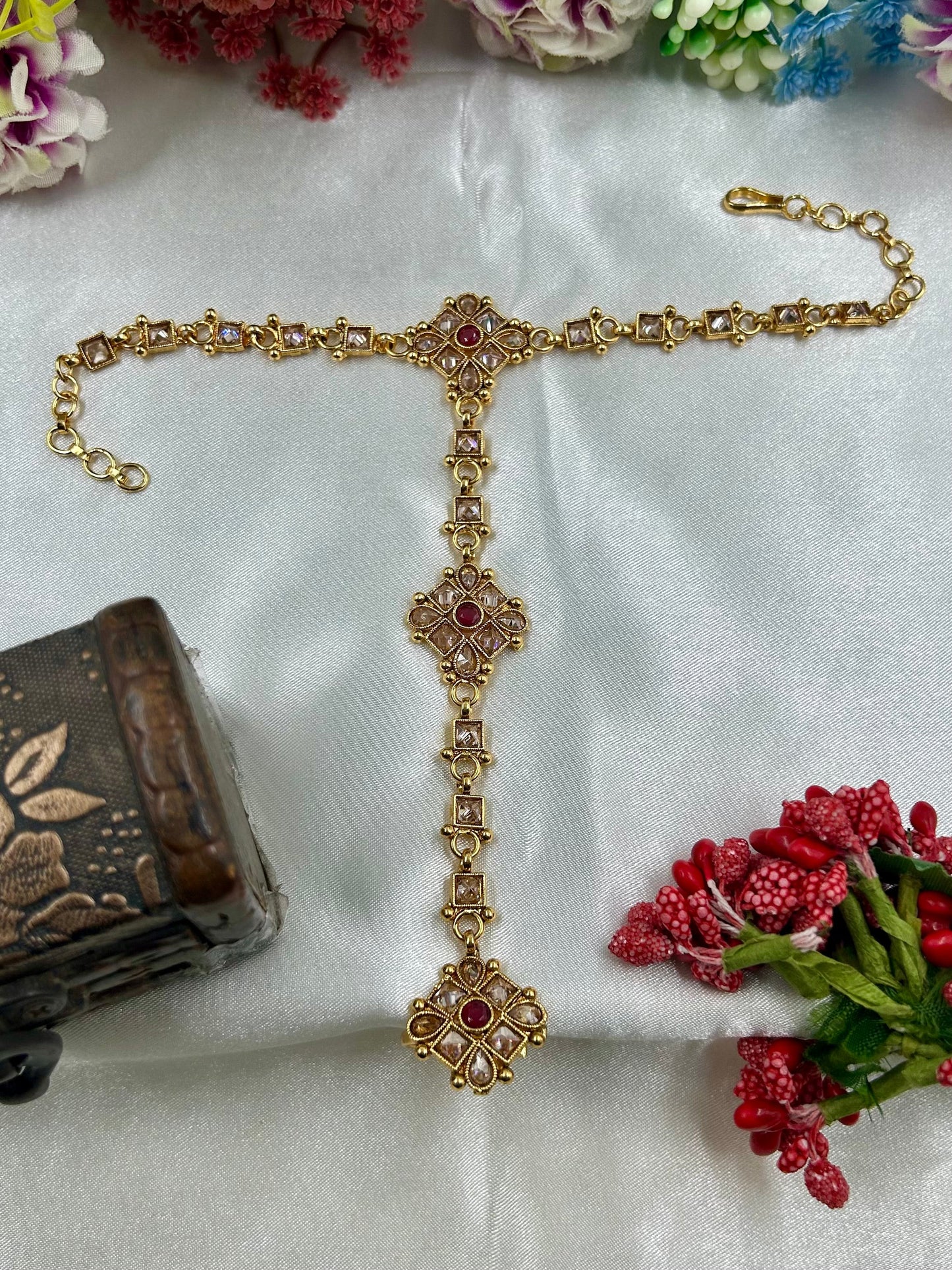 Ruchita Traditional Gold Hath Panja (One Pis)
