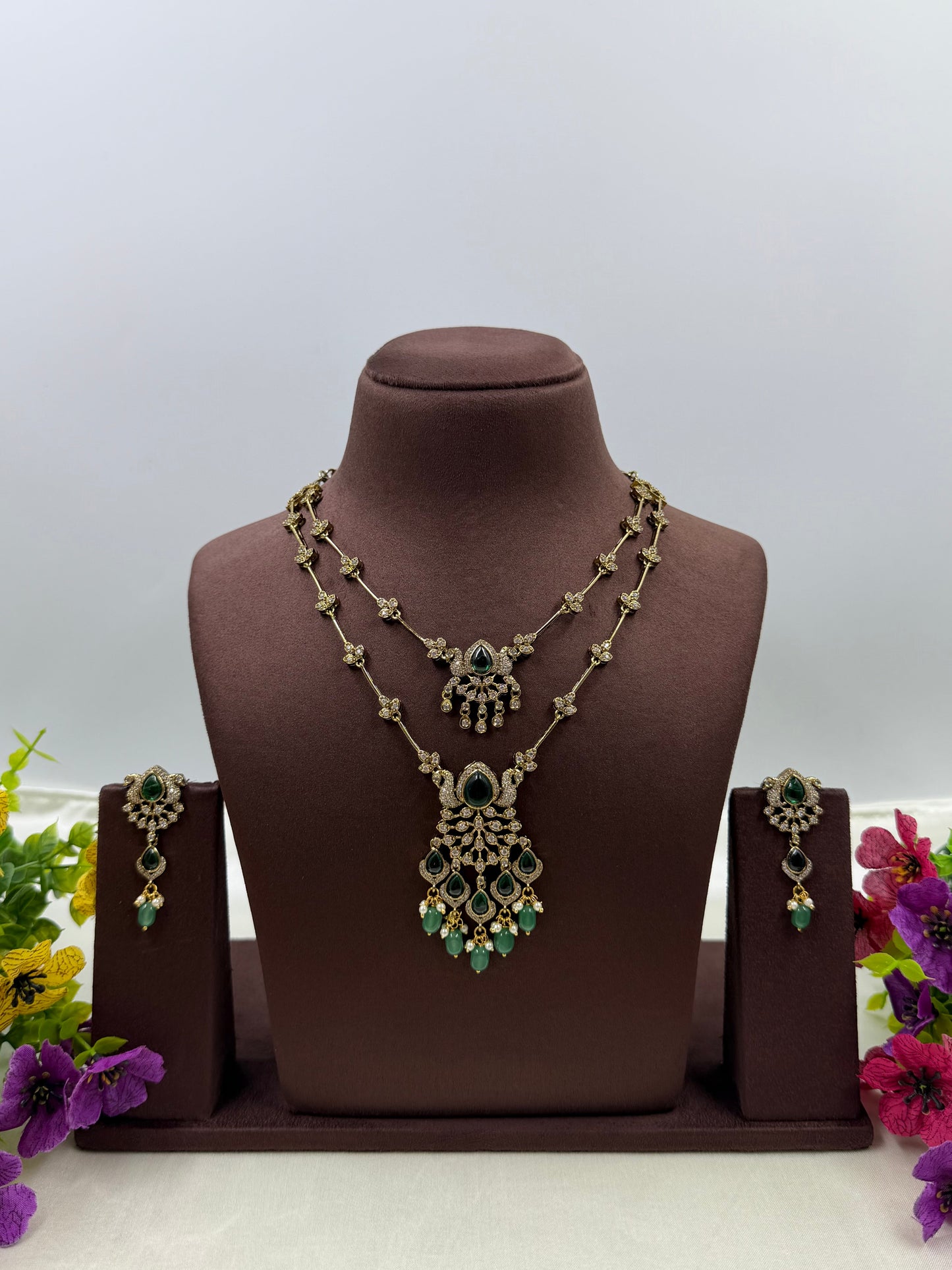 Aryanshi Victorian Two Laring Necklace