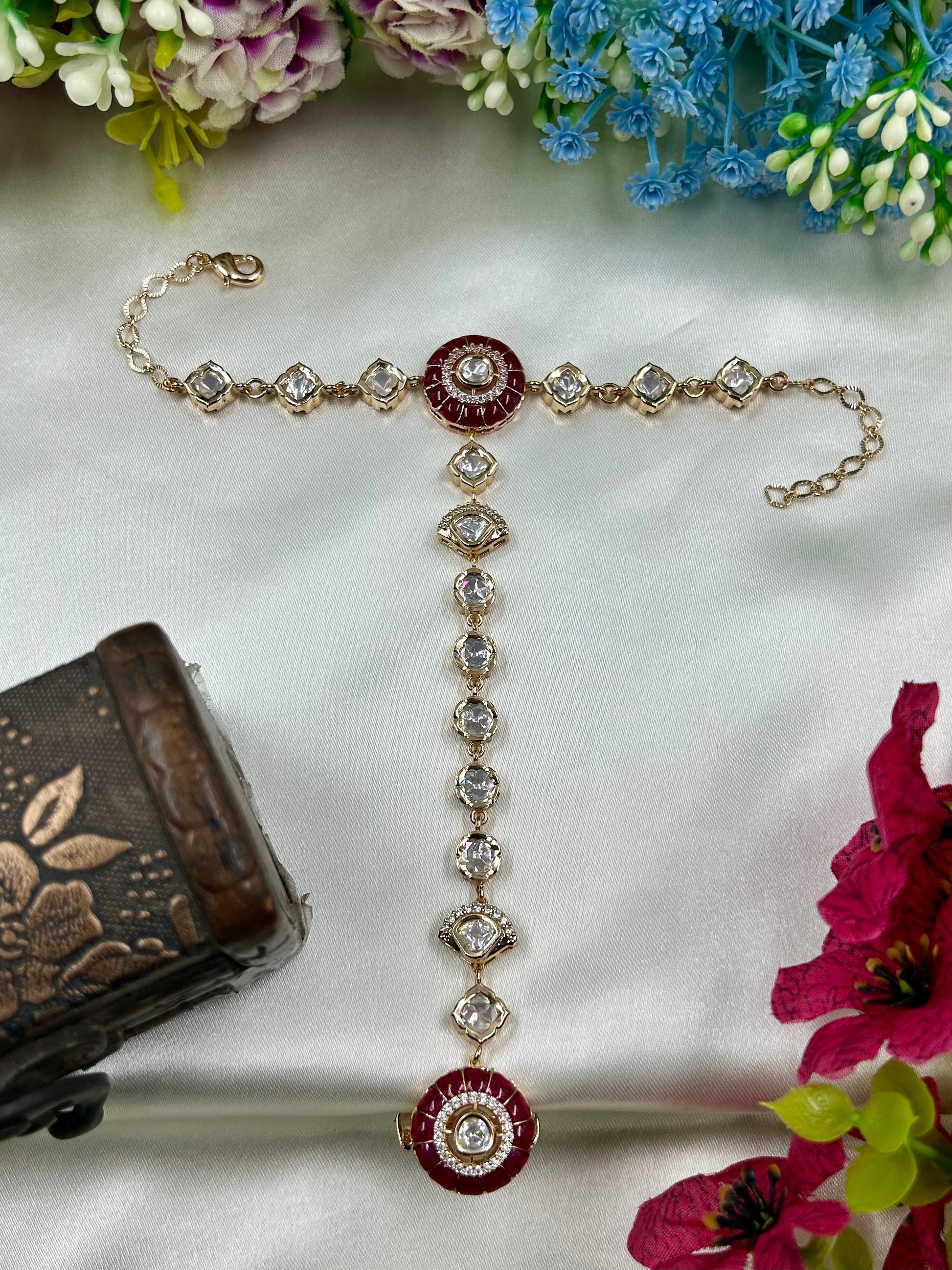 Supriya Hath Panja full product photo on plain background