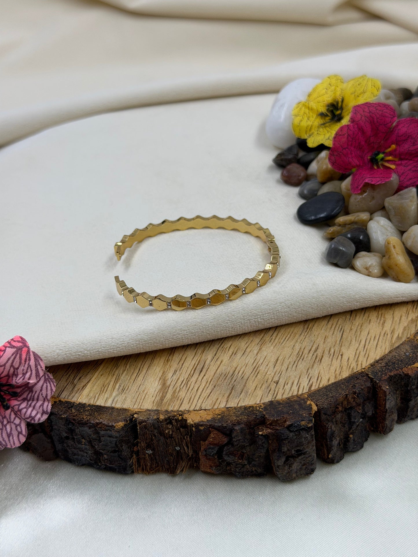 Khushi Stainless Steel Bracelet (Openable)