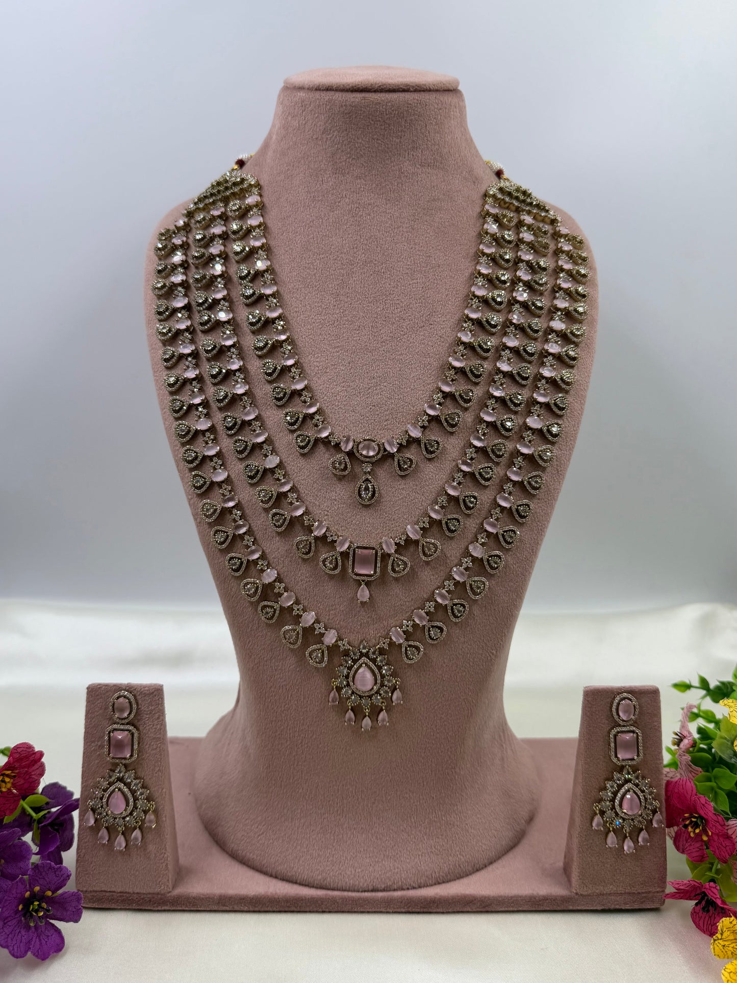 Nayana Triple Layer Victorian Necklace Set