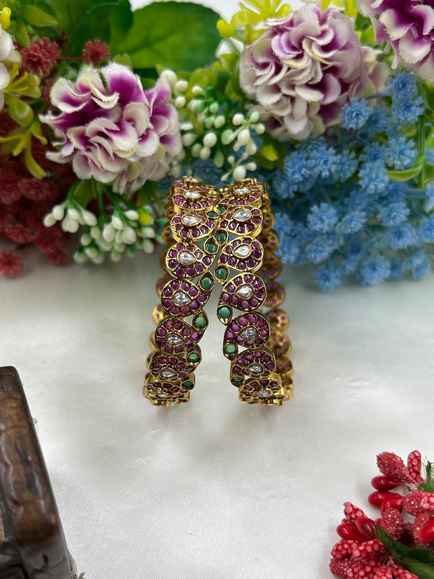 Nidhi Premium Victorian Bangles