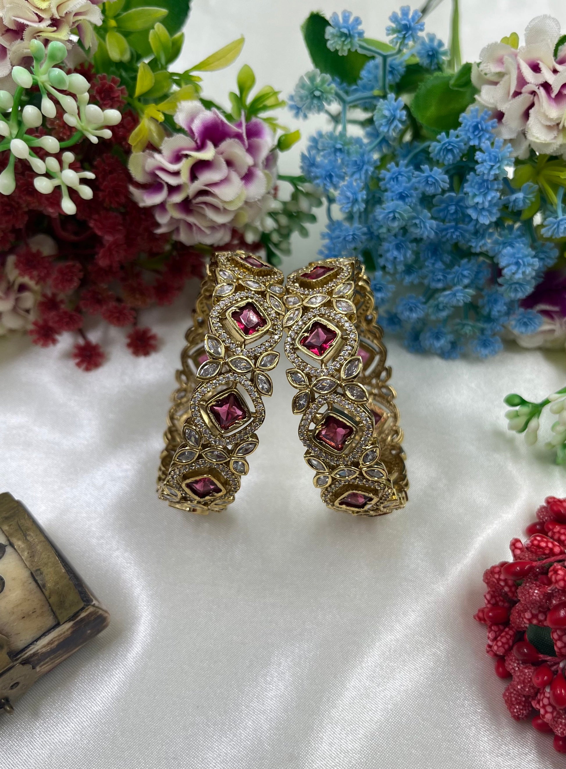 Priya Victorian Bangle Set close-up view