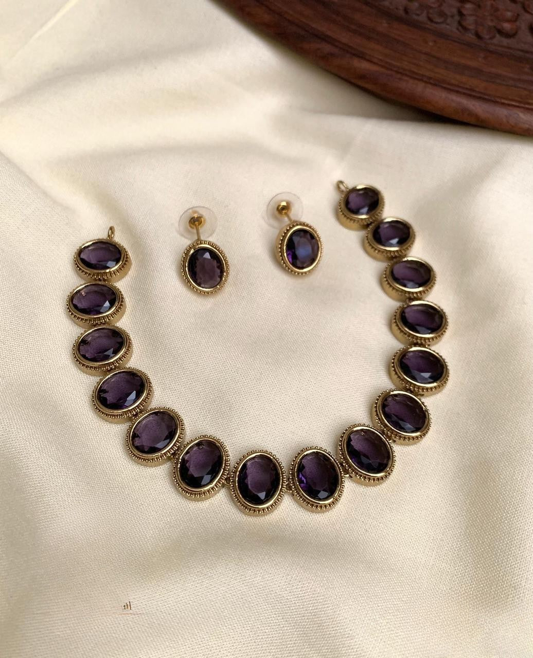 Echo Delicate Victorian Necklace Set