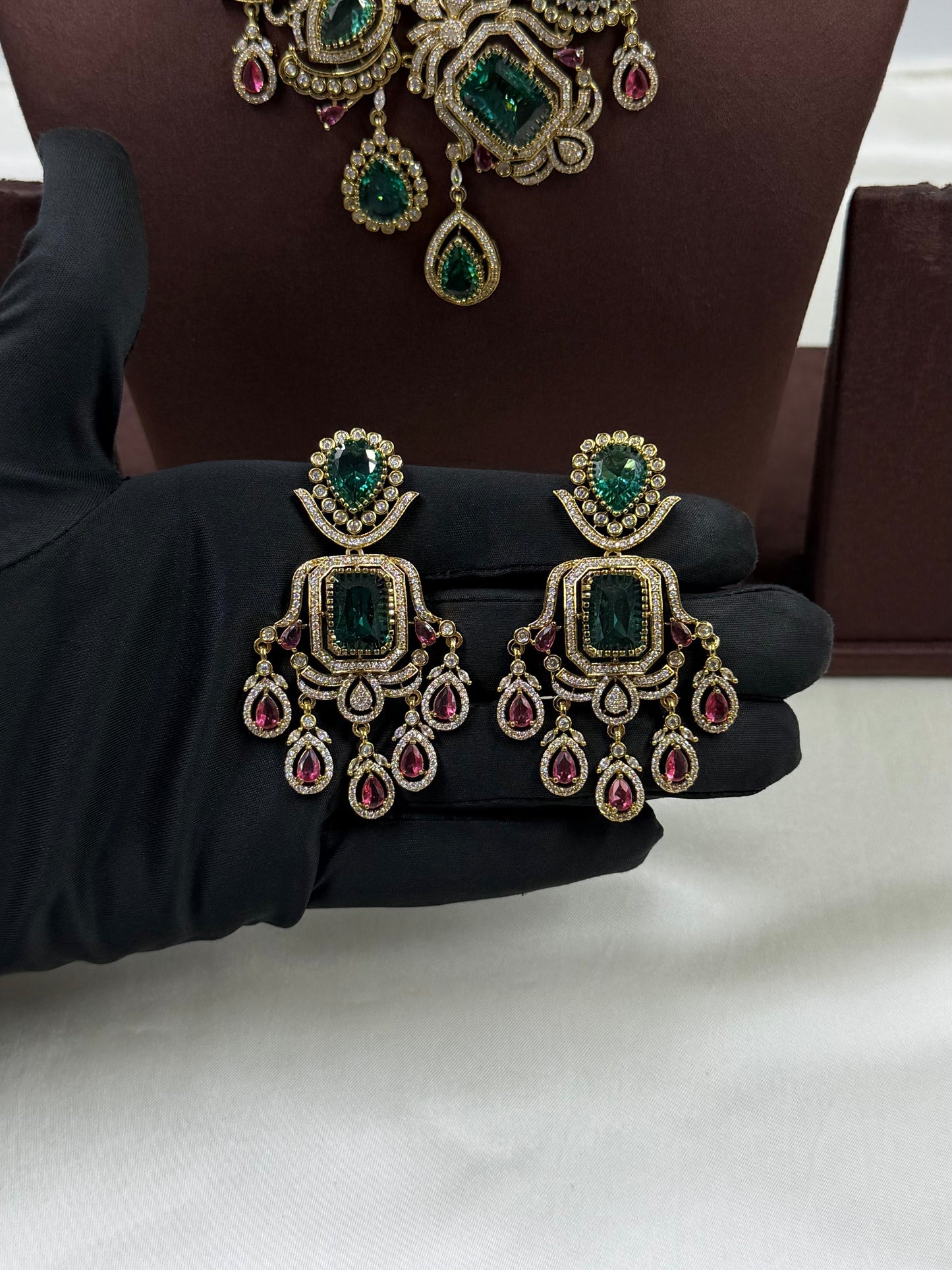 Gaytri Victorian Premium Necklace