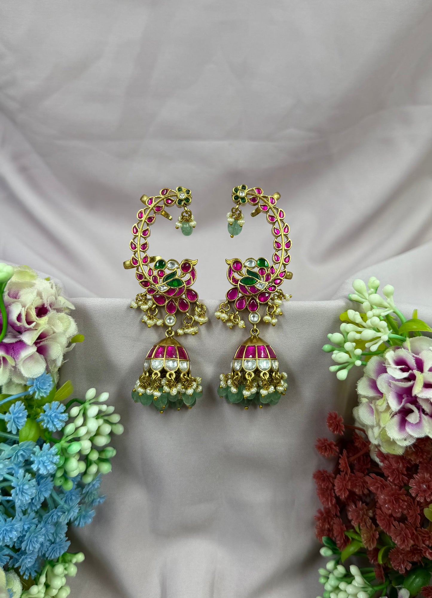 Saanvi Jaipuri Kundan Earcuff