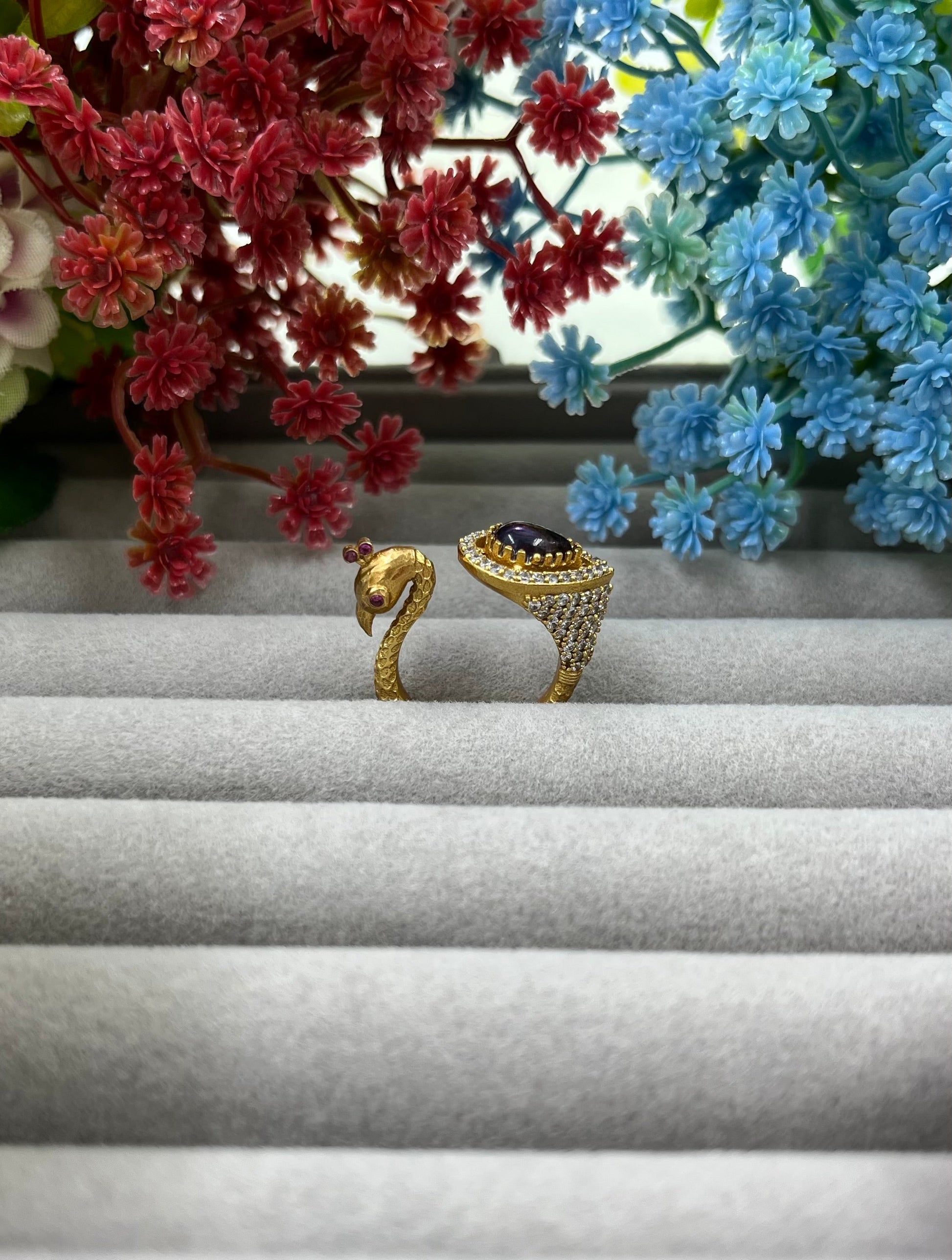 The Finger Ring close-up view