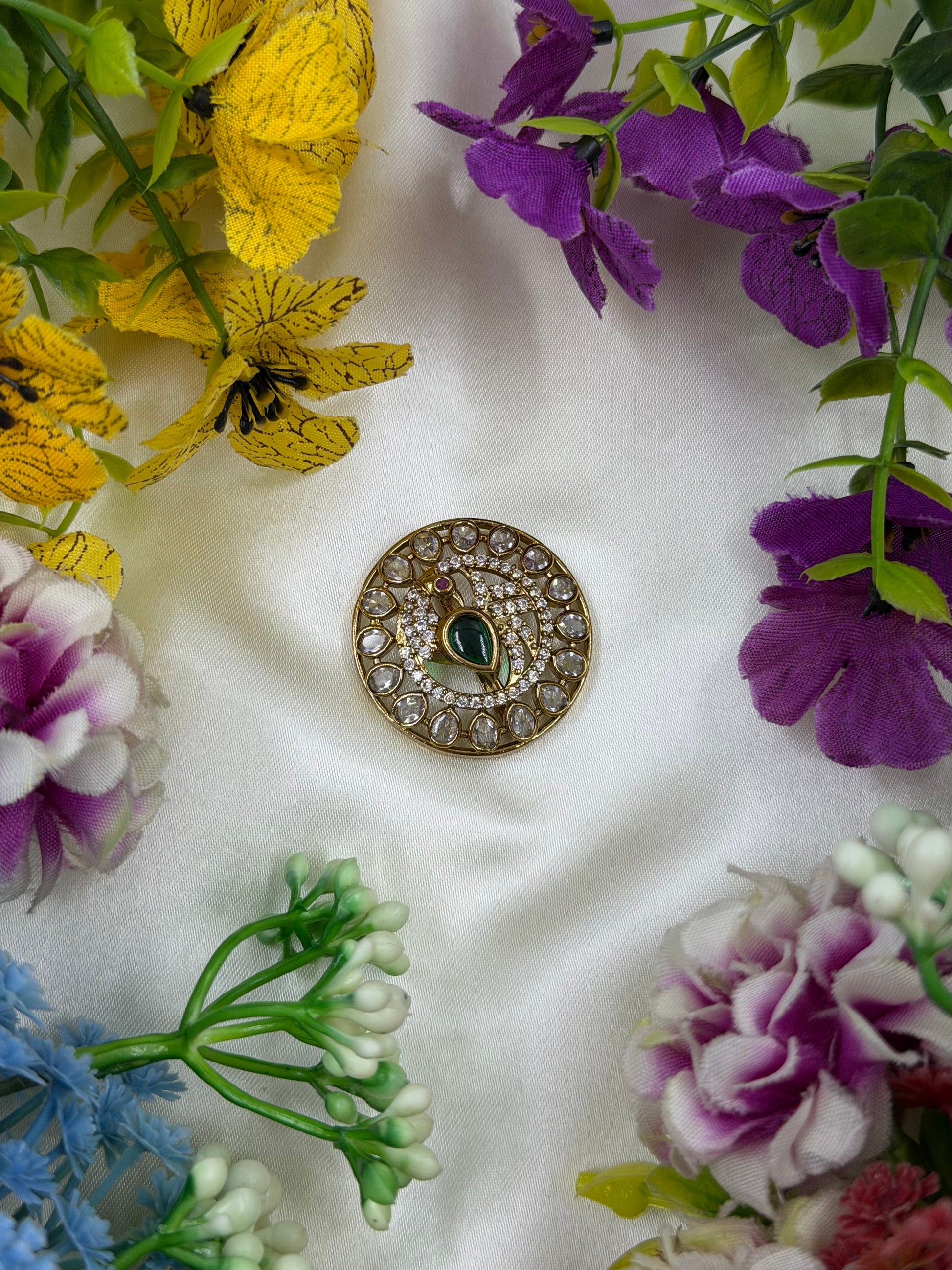 Multi Hair Pin detail shot showing intricate work