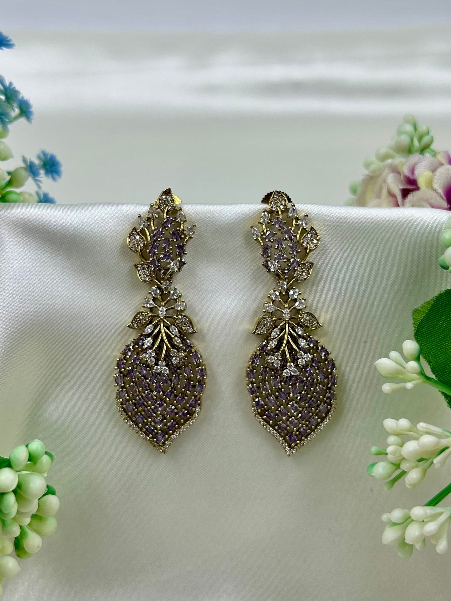 Kaira Victorian Premium Earring