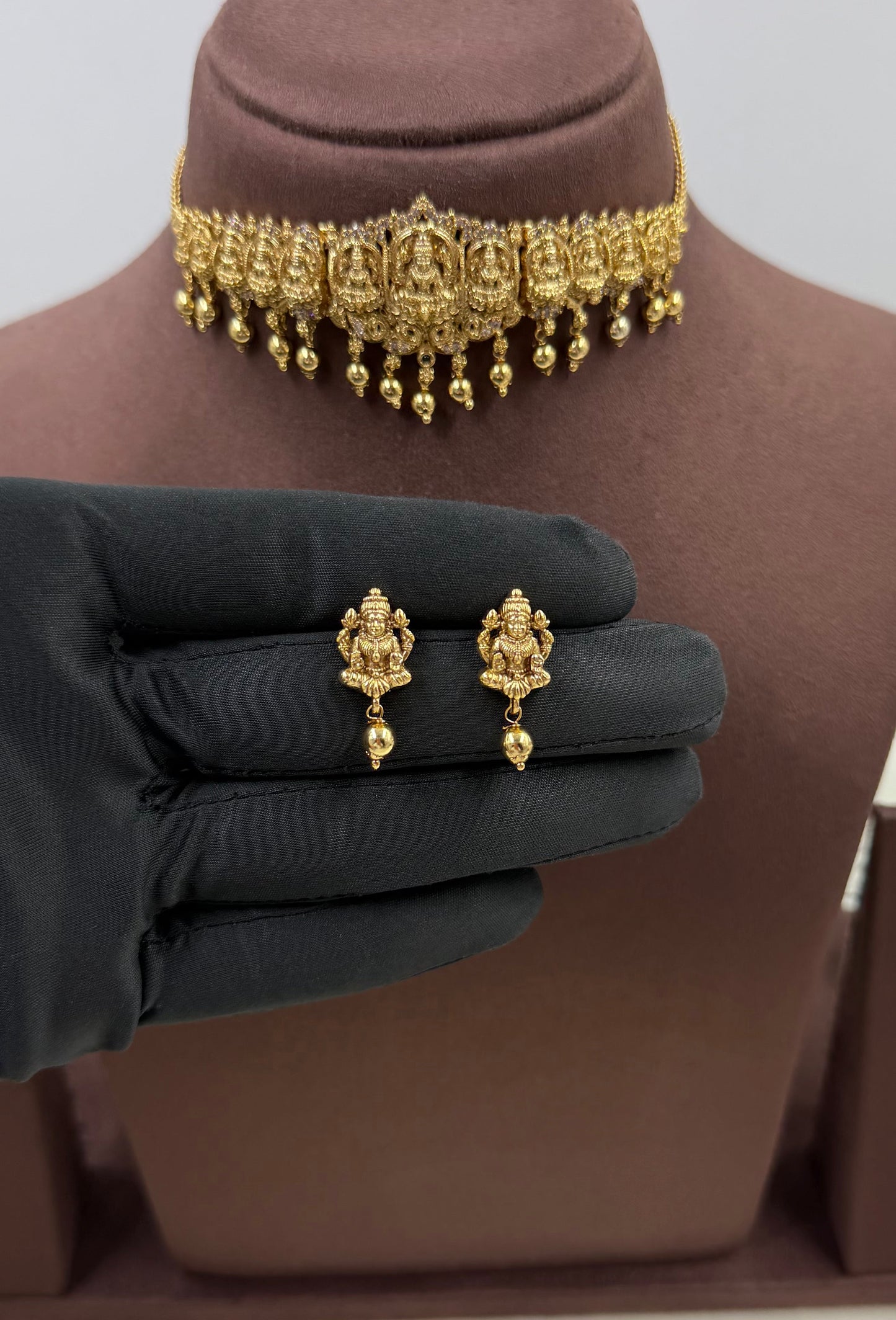 Saumya Temple Choker Necklace