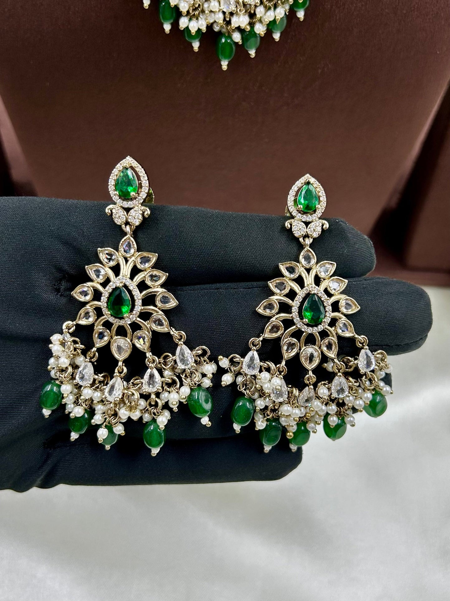 Shruti Victorian Premium Necklace Set