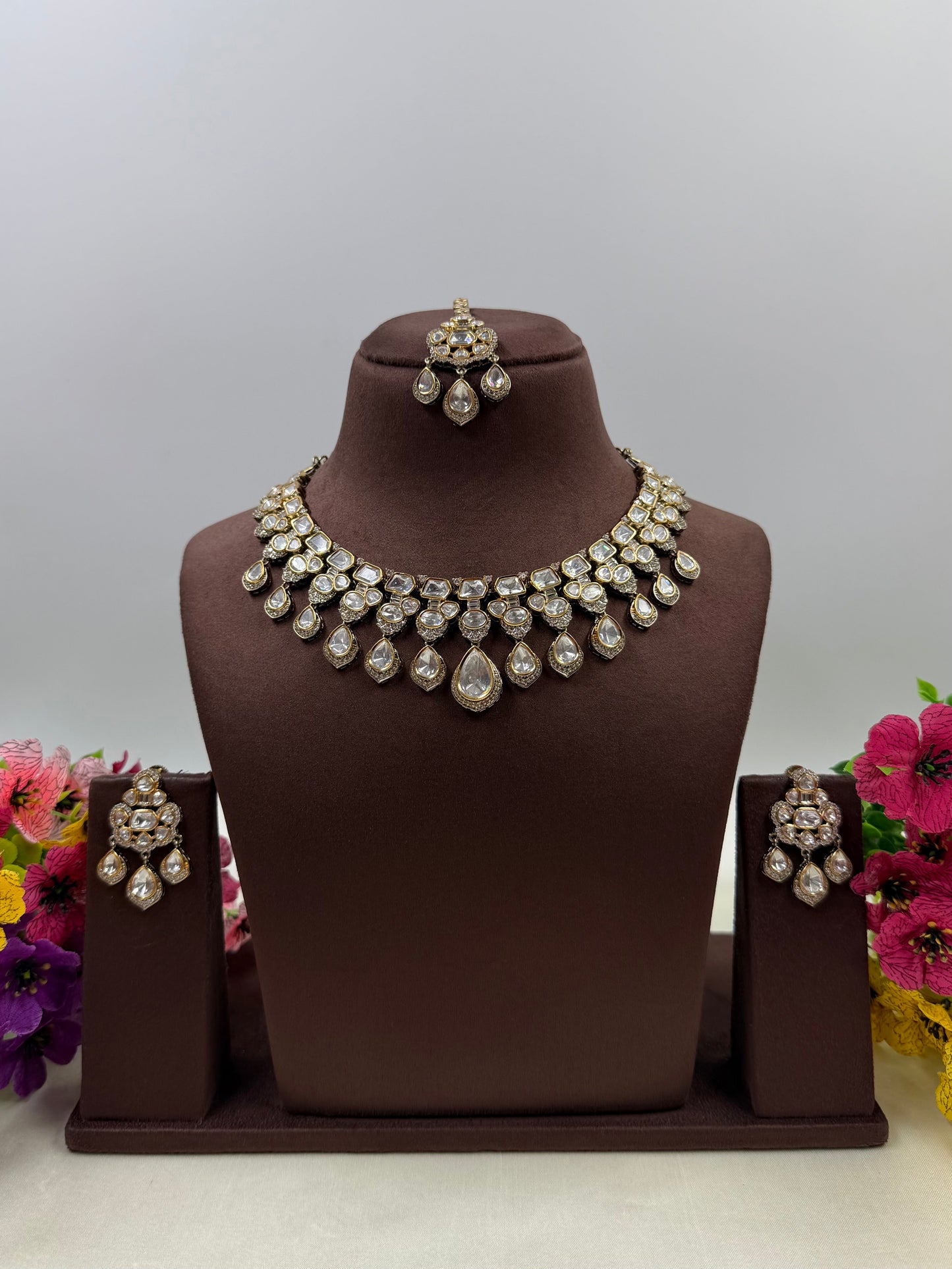 Avni Victorian Moissanite Premium Necklace
