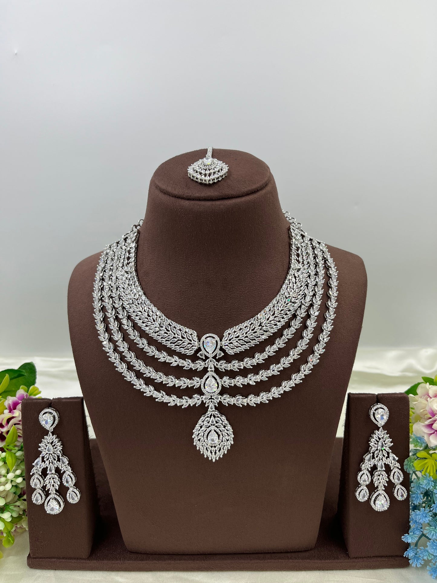 Noble Premium Ad Necklace