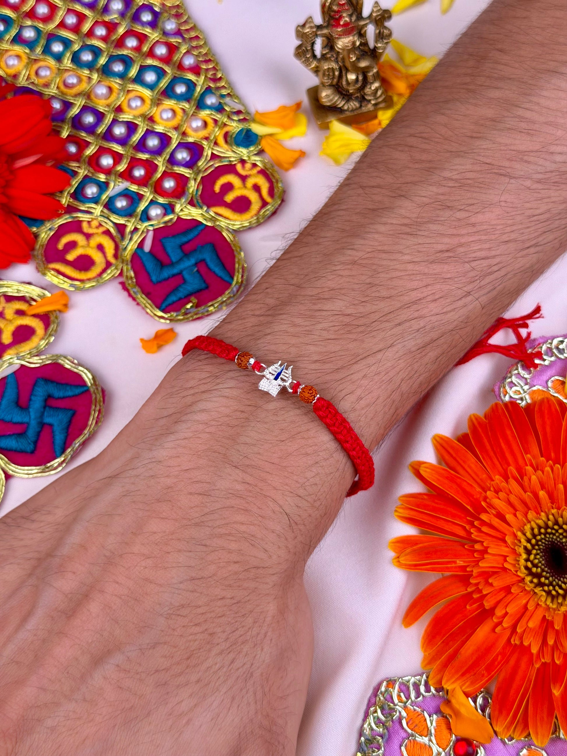 Mahadev Rakhi close-up view