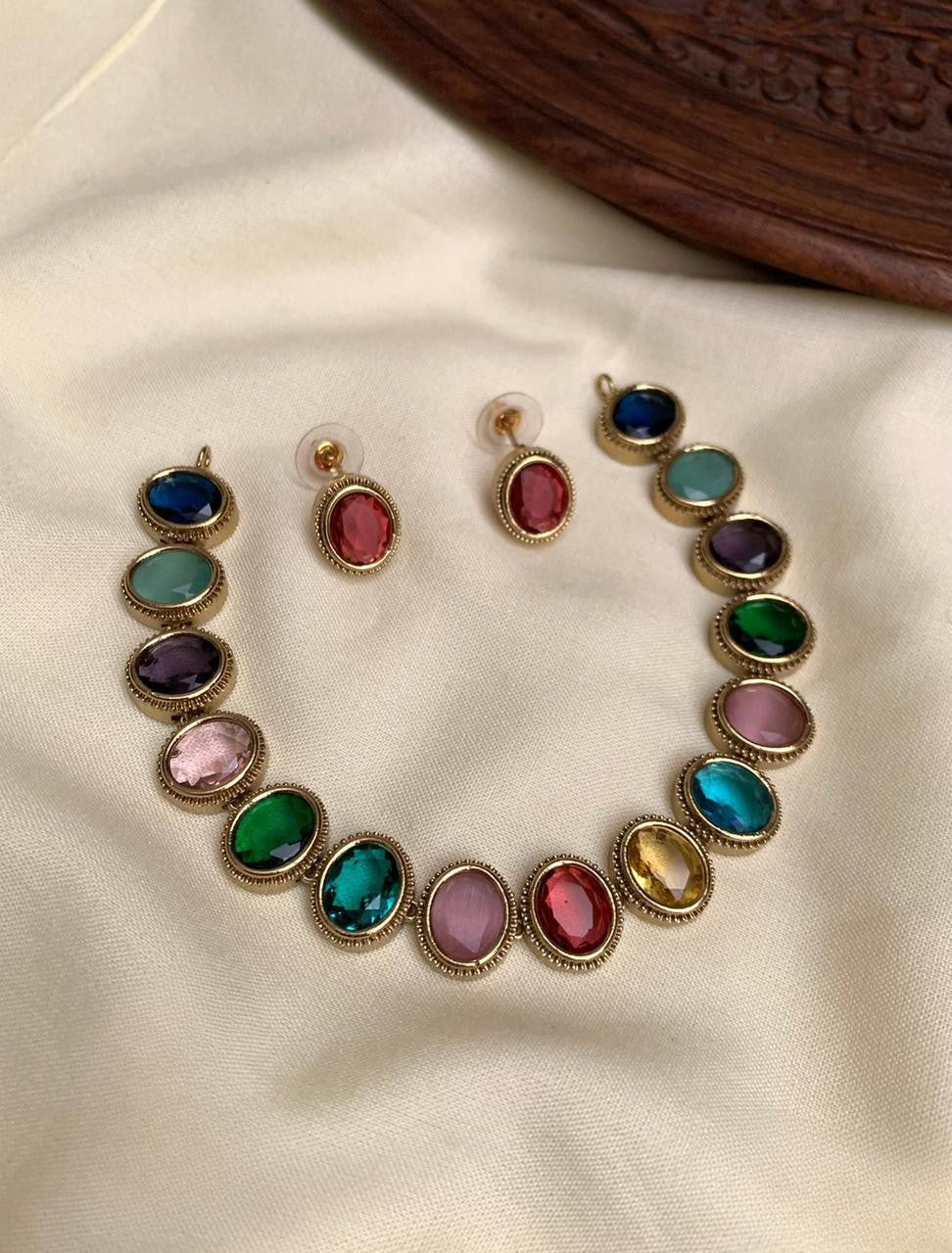 Echo Delicate Victorian Necklace Set